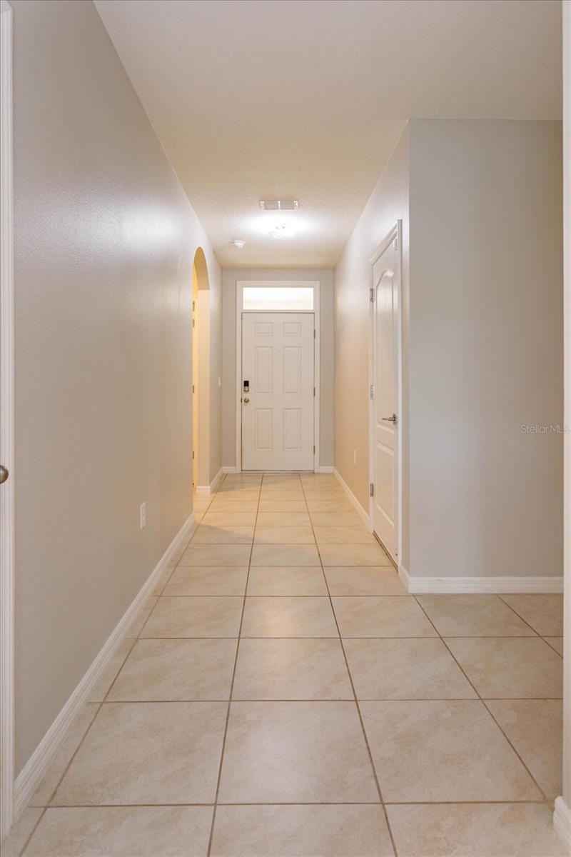 Image 22 of 34 For 2987 Gibraltar Boulevard