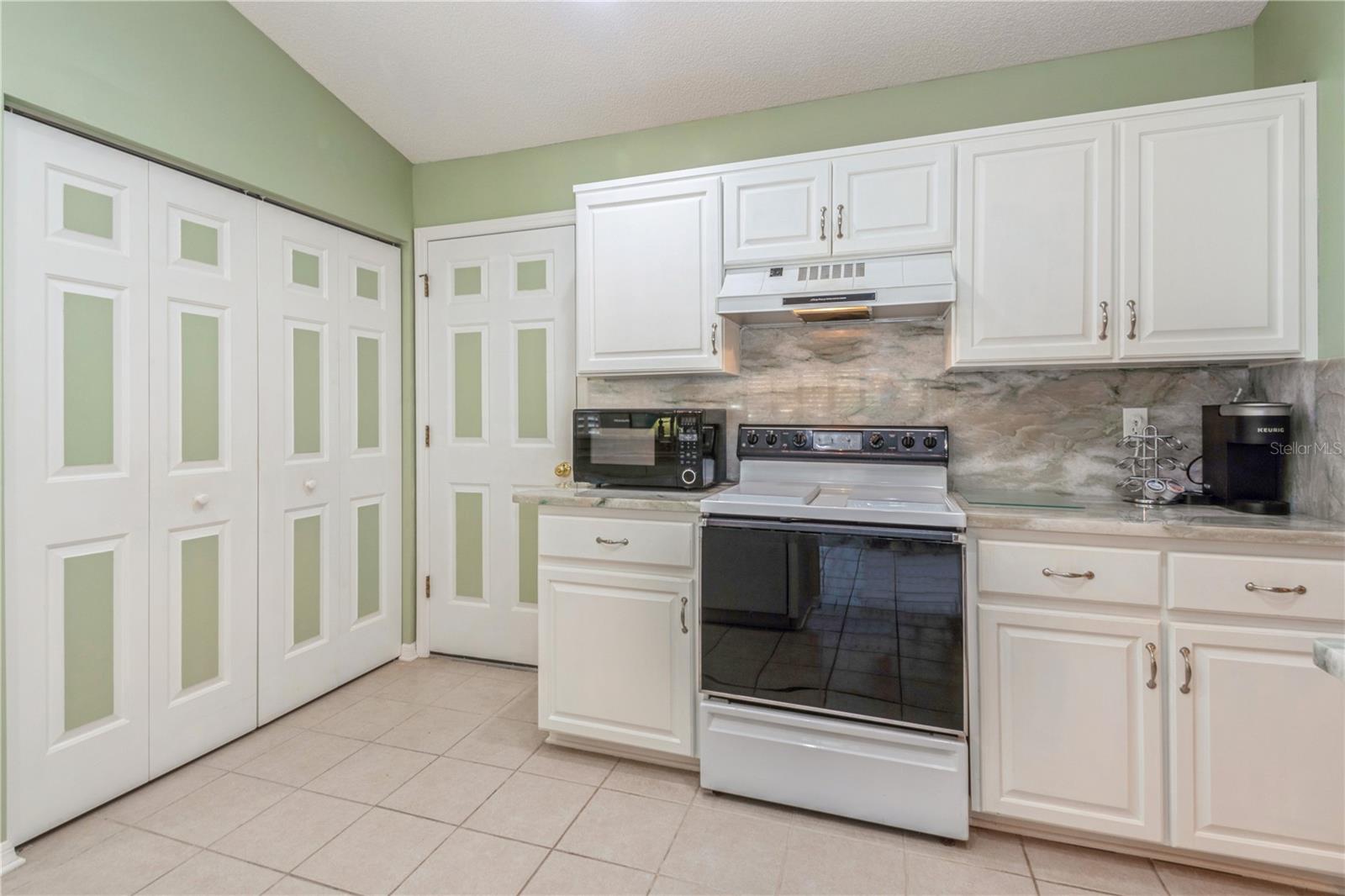 Image 9 of 30 For 2137 Sherwood Forest Drive