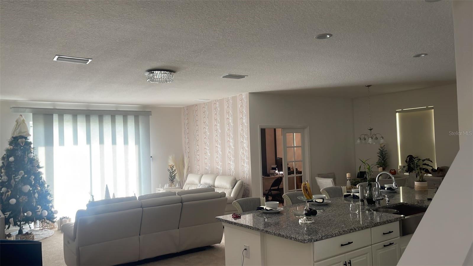 Image 5 of 13 For 5014 Royal Point Avenue