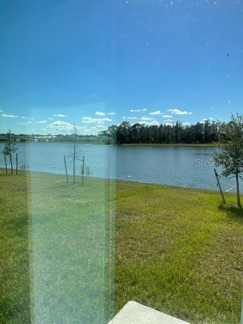 Image 9 of 13 For 5014 Royal Point Avenue