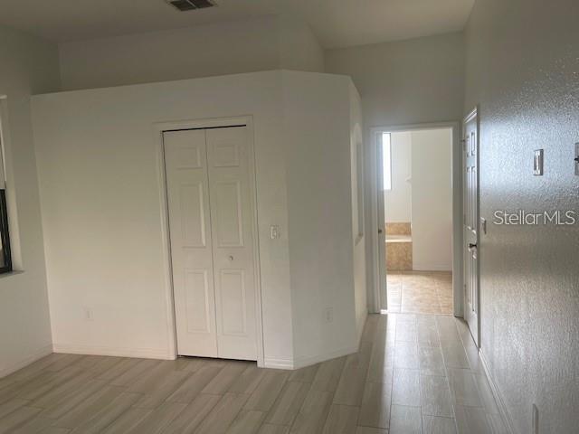 Image 6 of 21 For 415 Cinnamon Drive