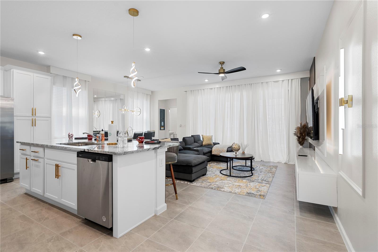 Image 22 of 48 For 2352 Zaballina Place