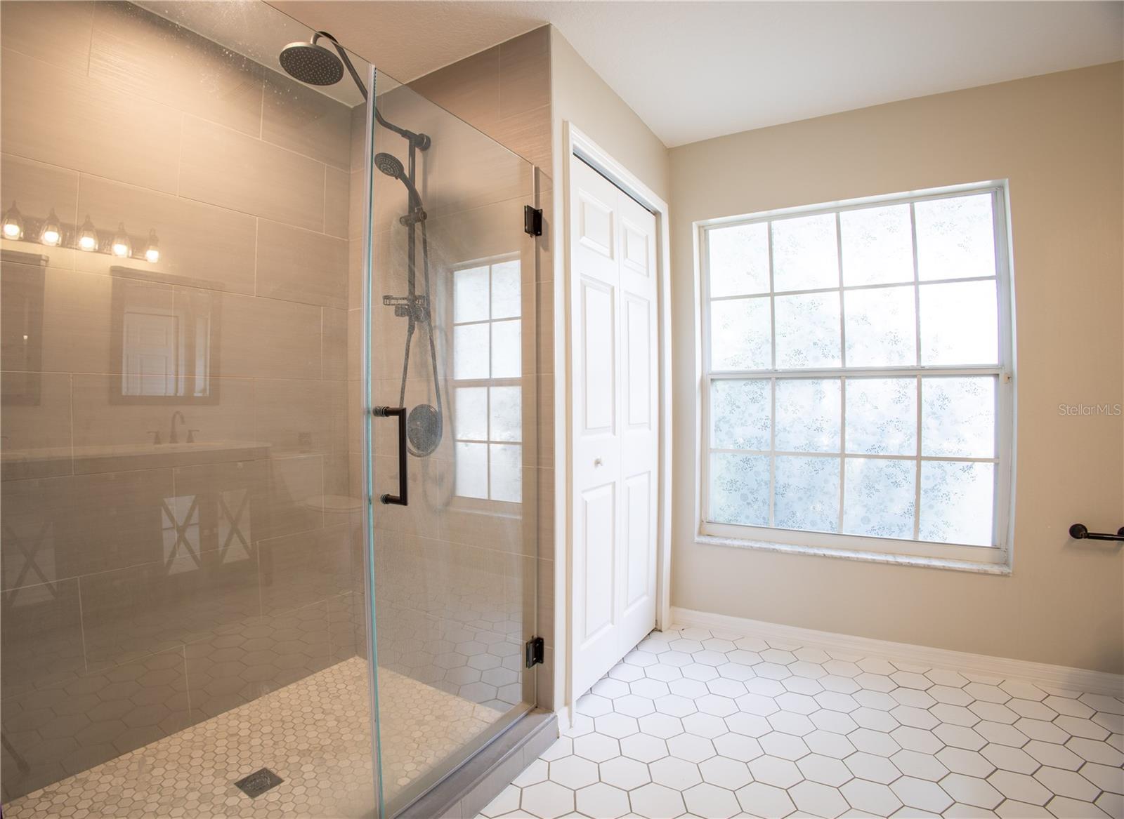 Image 11 of 23 For 11308 Marseilles Boulevard