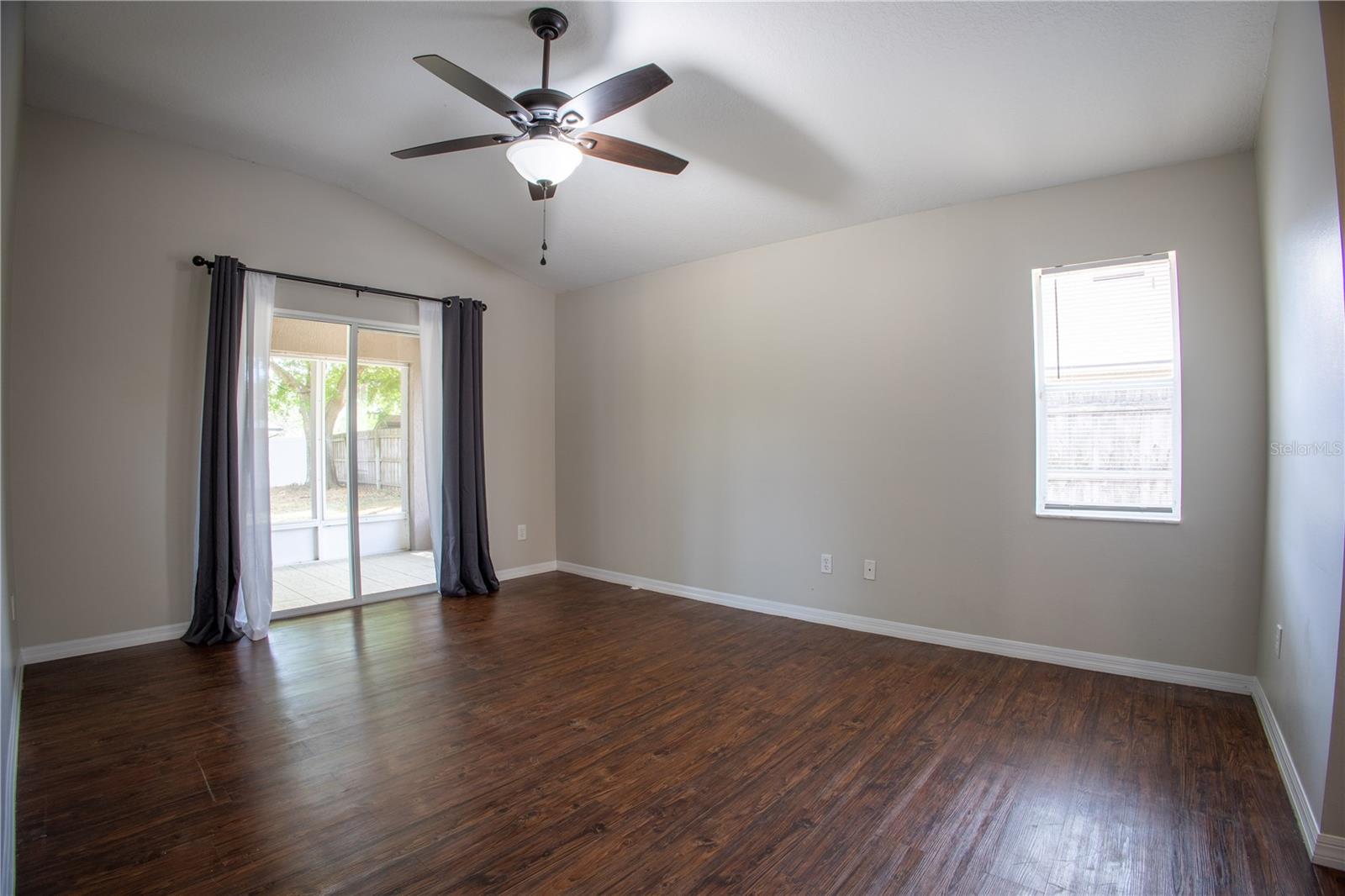 Image 9 of 23 For 11308 Marseilles Boulevard