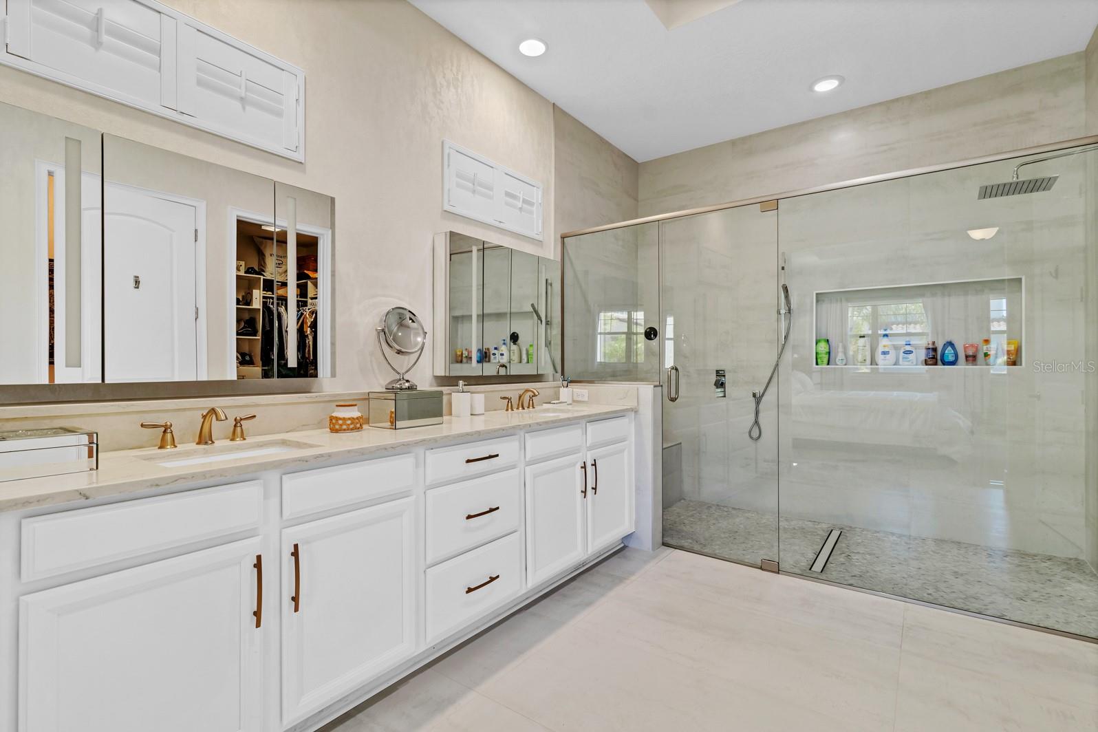 Image 46 of 52 For 10399 Macduff Drive