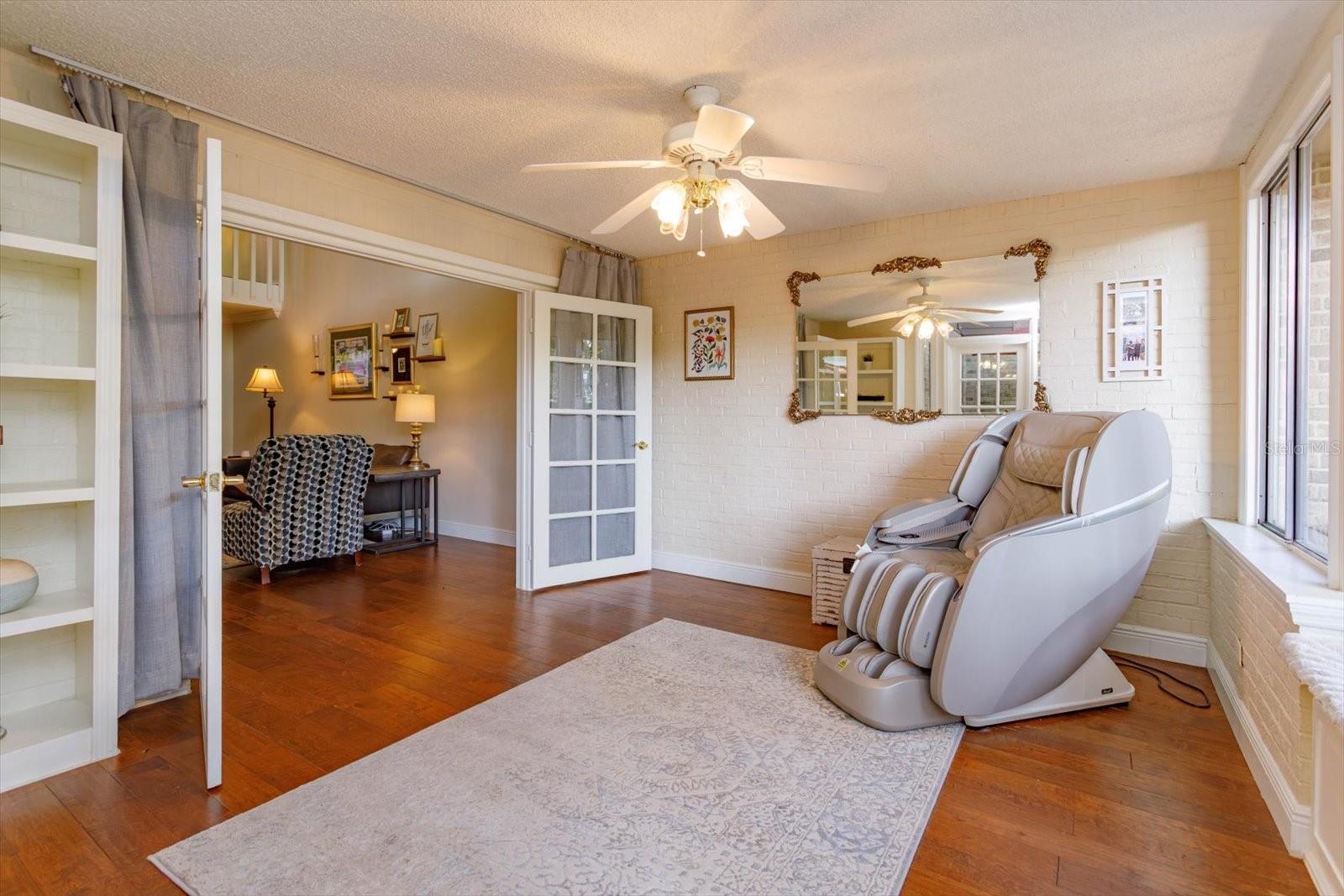 Image 10 of 56 For 487 Oak Haven Drive 487