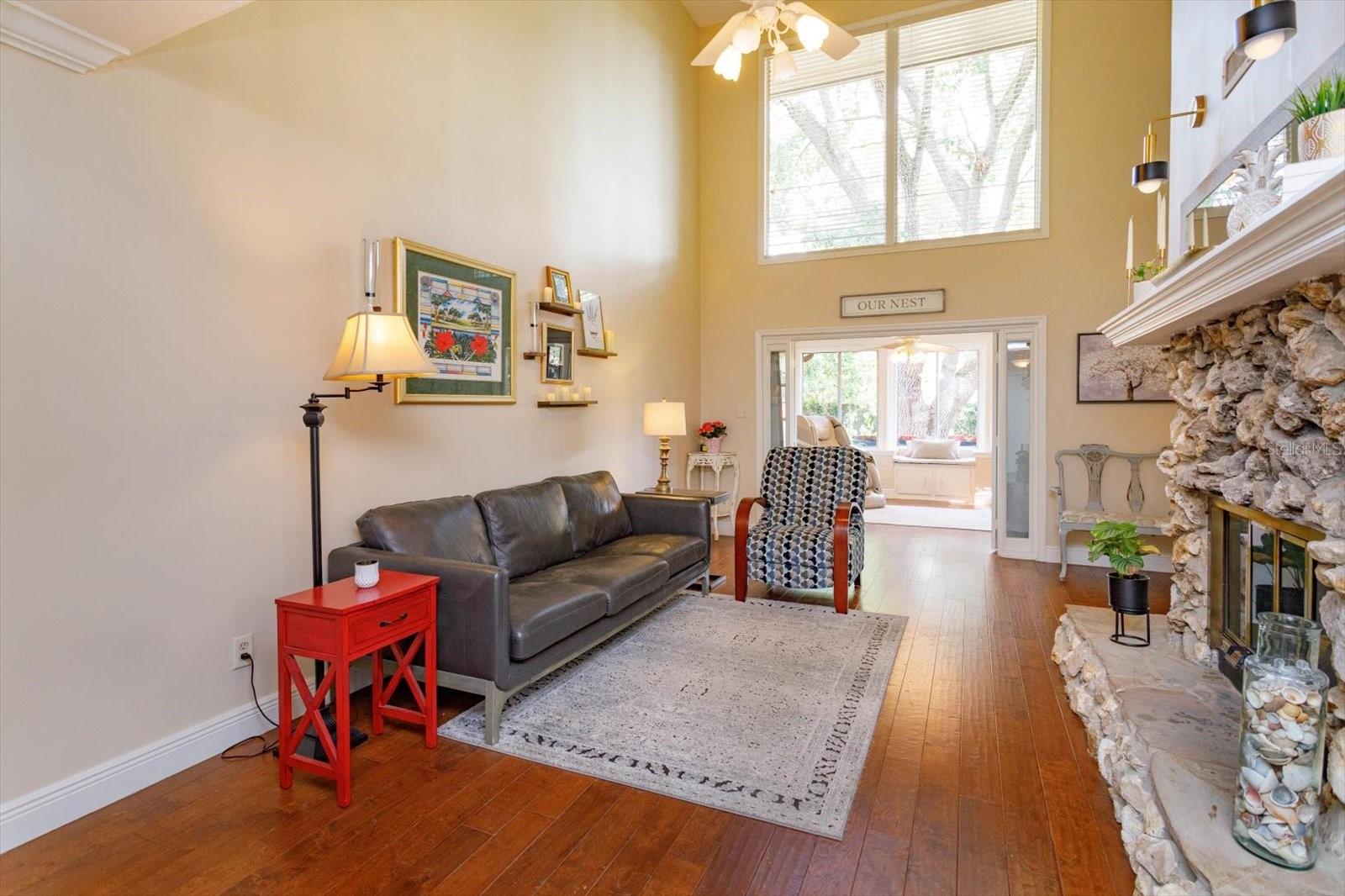 Image 6 of 56 For 487 Oak Haven Drive 487