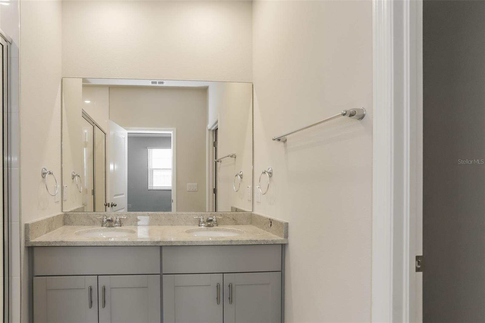 Image 10 of 17 For 1820 Woodleaf Hammock Court