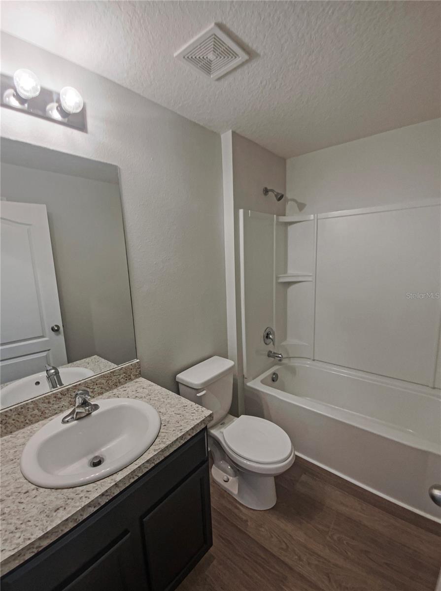 Image 11 of 29 For 27118 Fernery Avenue