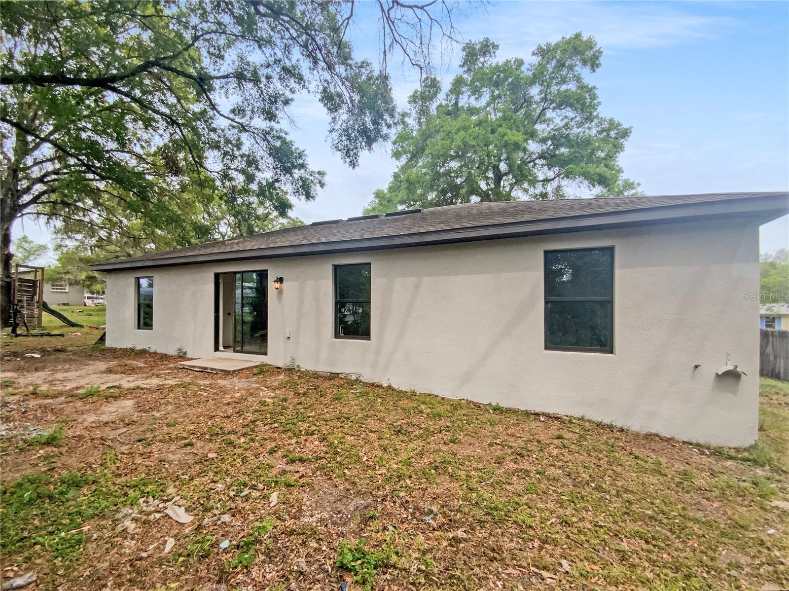 Image 8 of 29 For 27118 Fernery Avenue