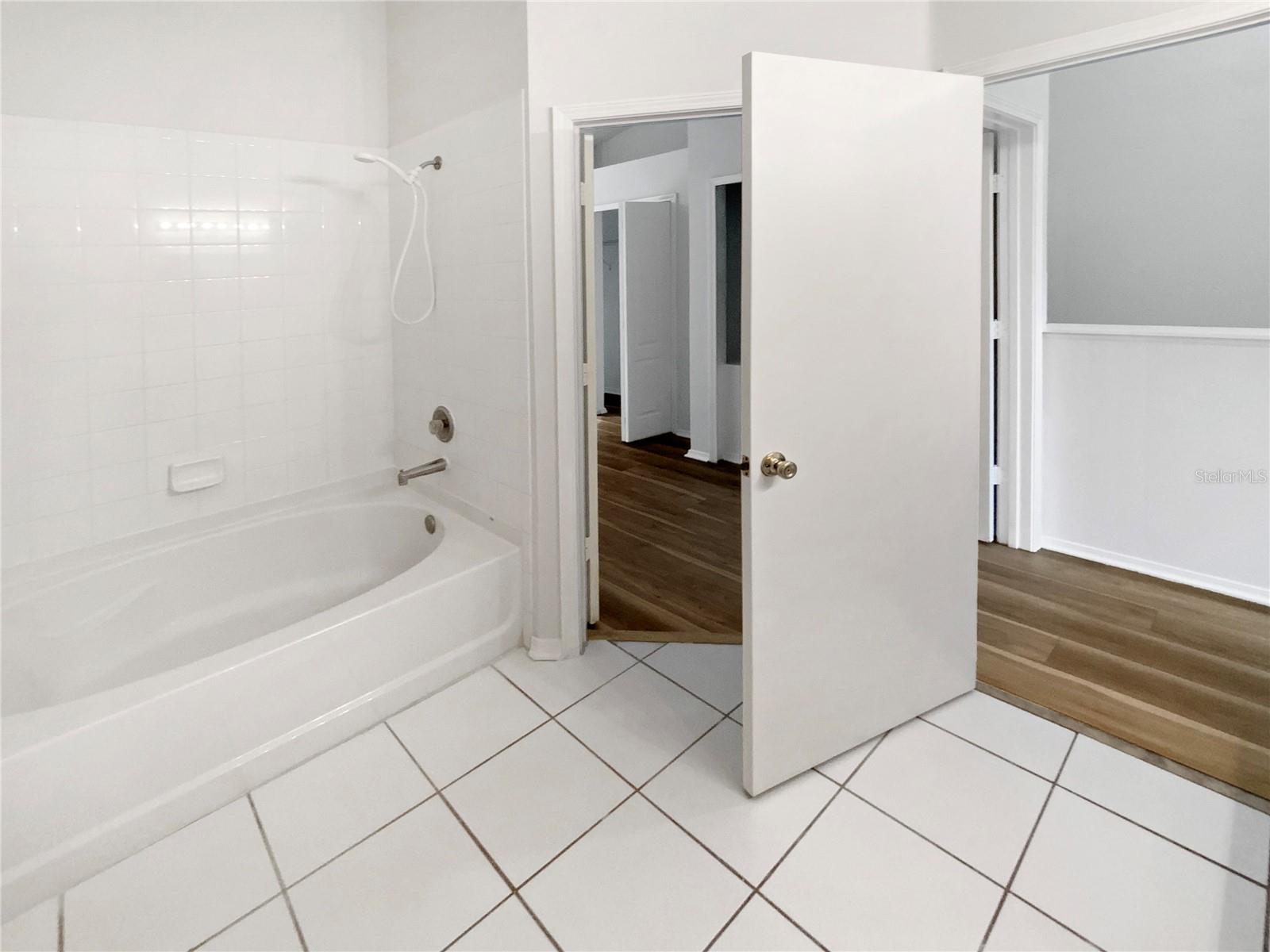 Image 17 of 26 For 1238 Standridge Drive