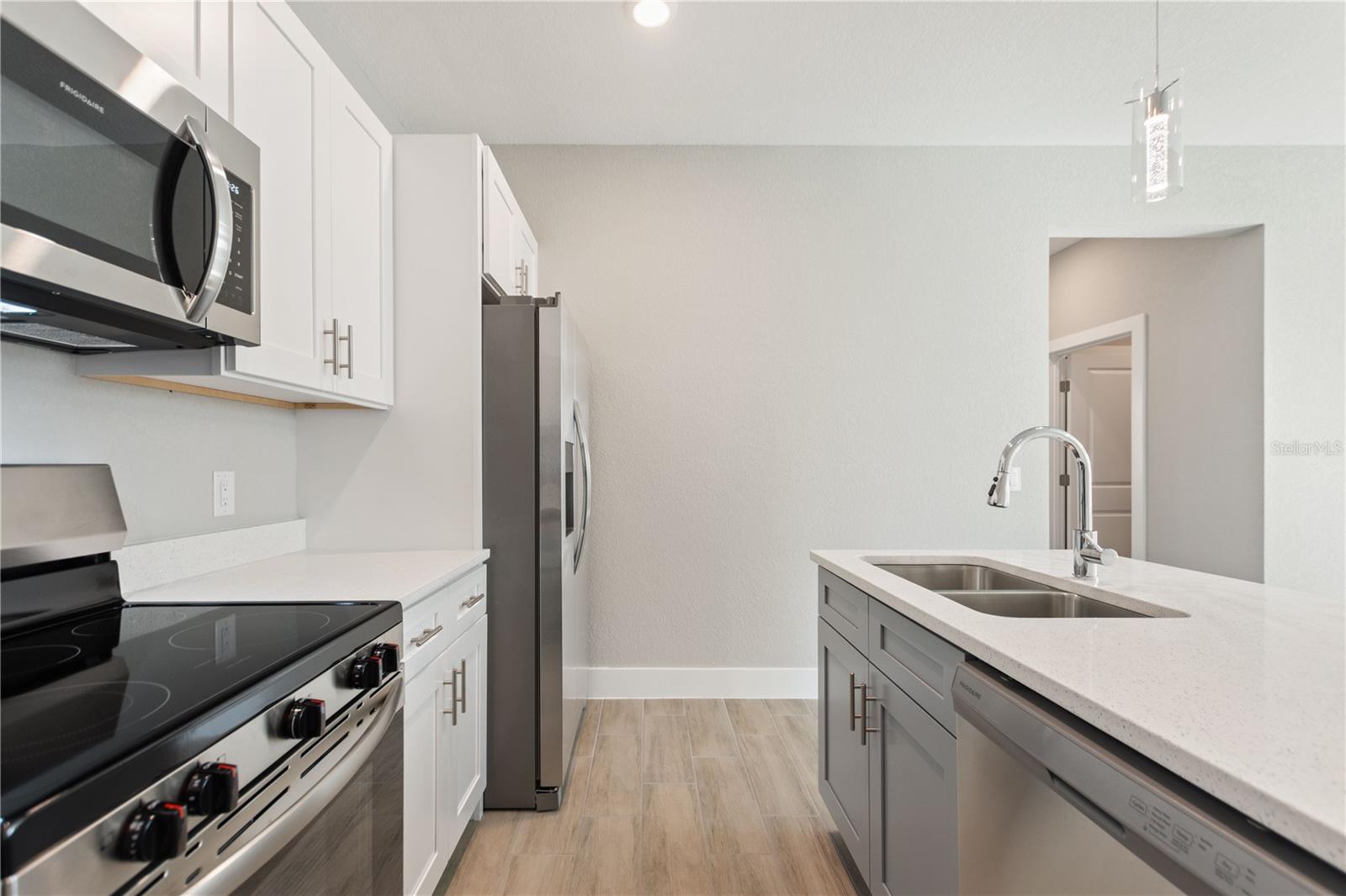 Image 15 of 30 For 804 Colville Drive
