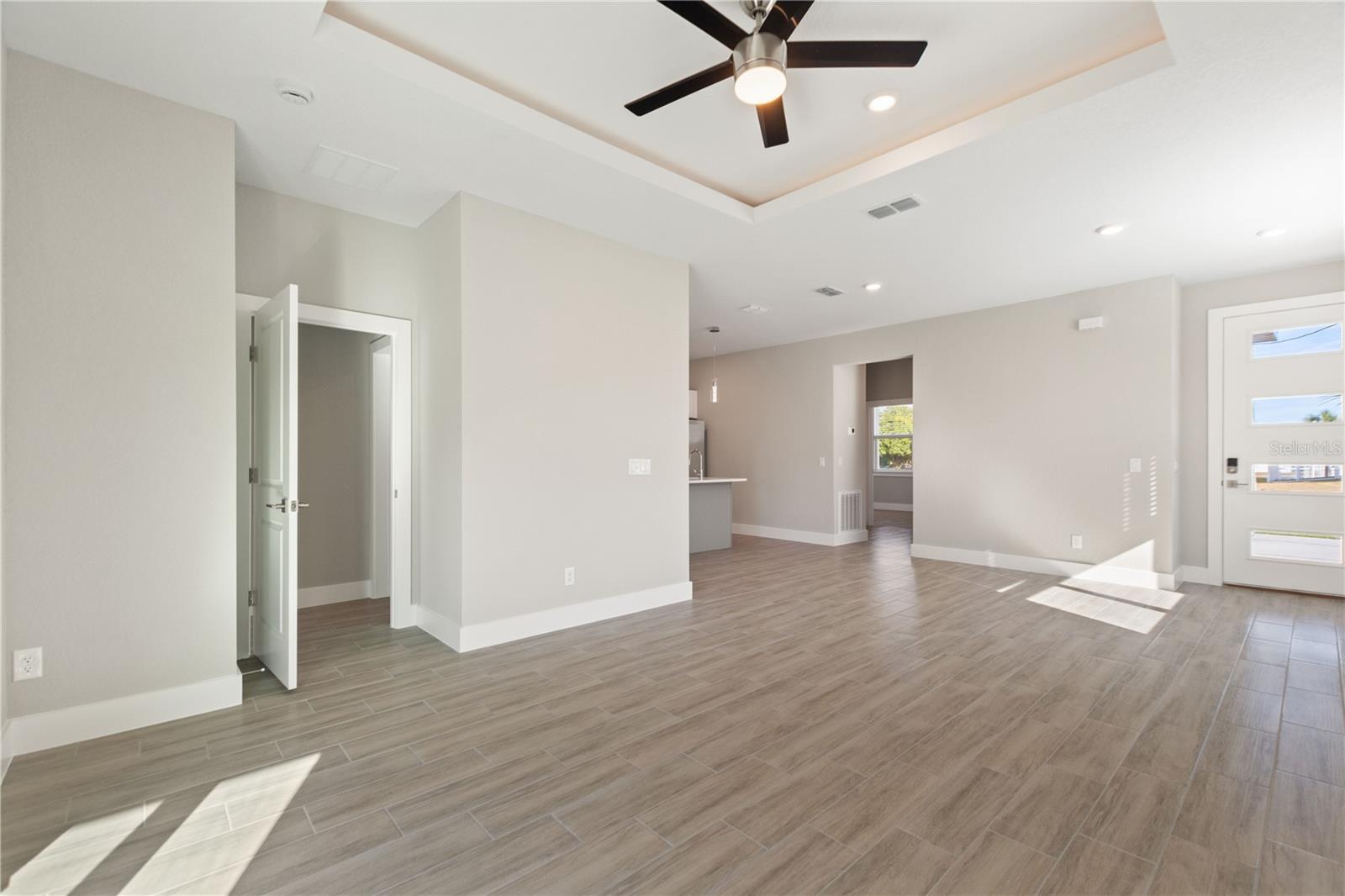 Image 8 of 30 For 804 Colville Drive