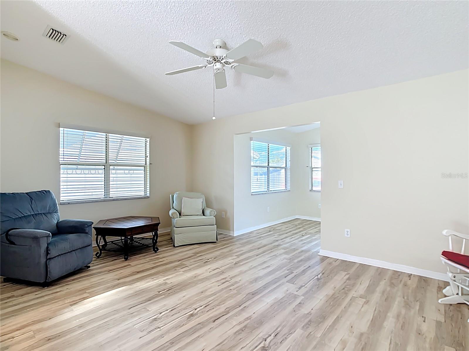 Image 11 of 43 For 840 Cortez Avenue