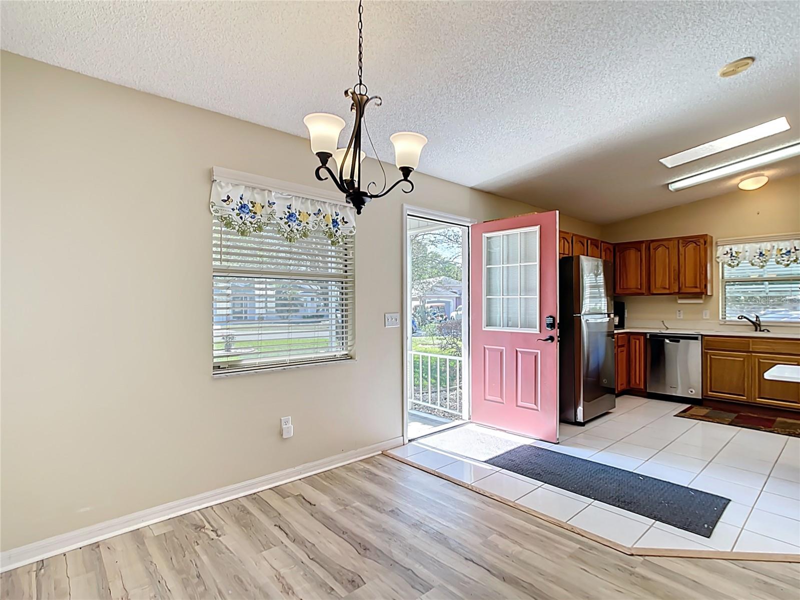 Image 4 of 43 For 840 Cortez Avenue
