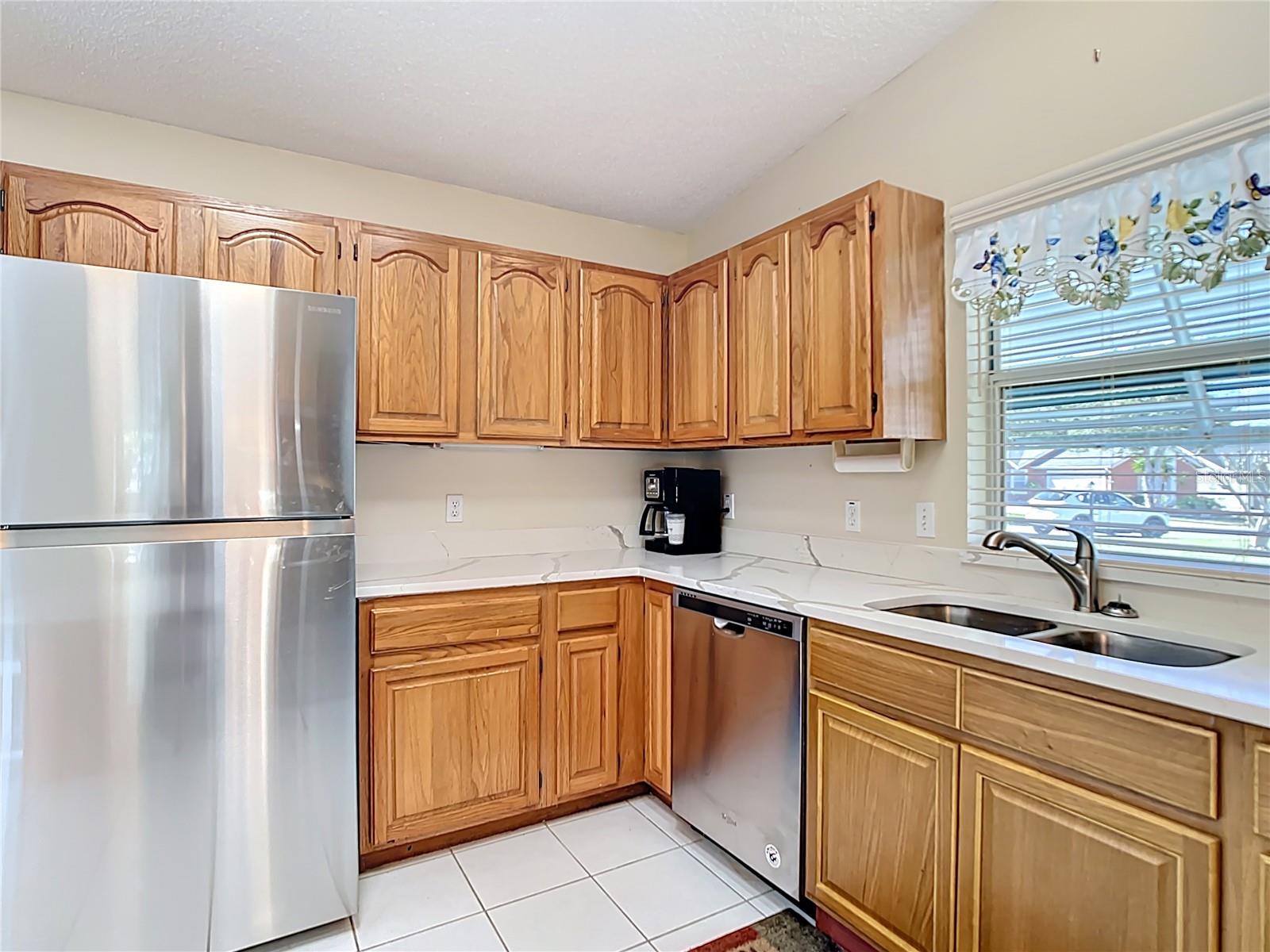 Image 6 of 43 For 840 Cortez Avenue