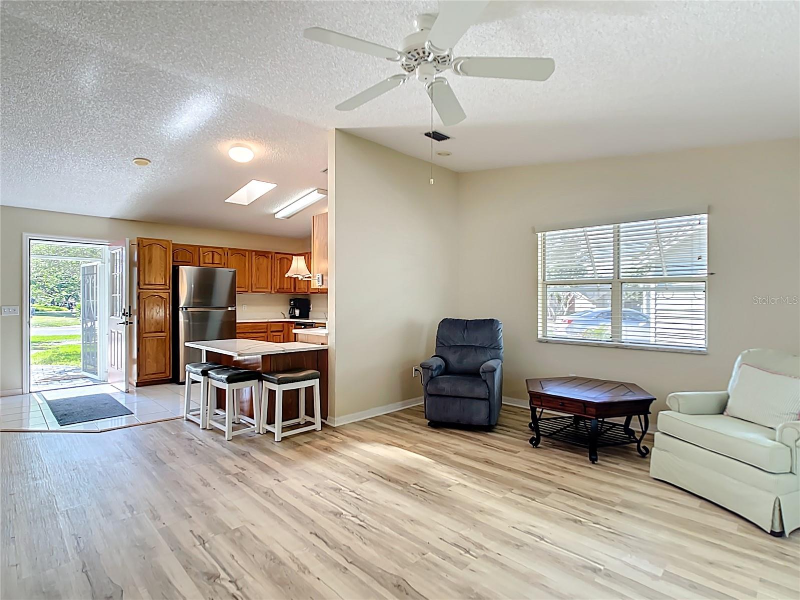 Image 9 of 43 For 840 Cortez Avenue