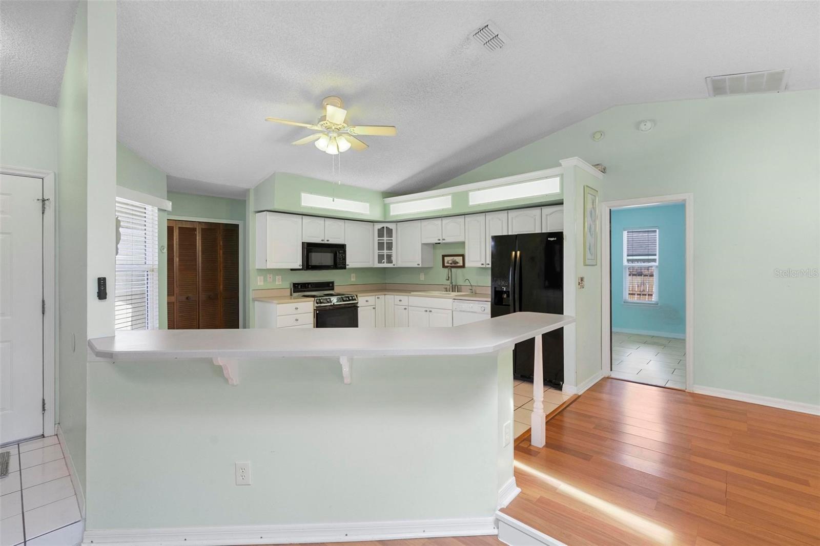 Image 12 of 43 For 2351 Montano Street