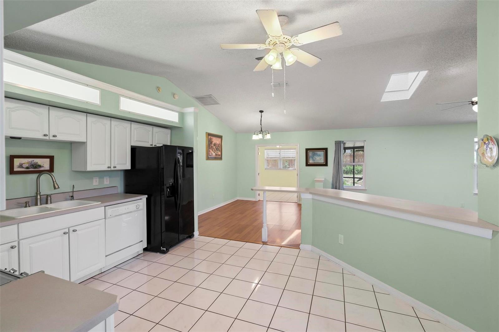 Image 13 of 43 For 2351 Montano Street