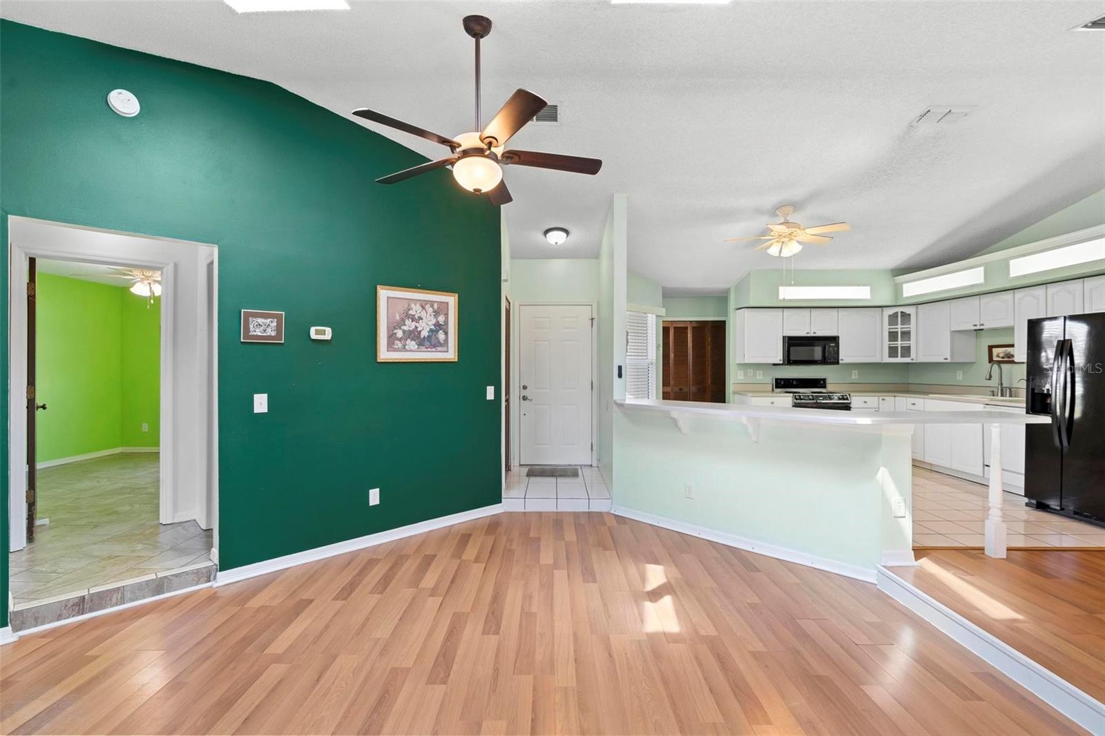 Image 5 of 43 For 2351 Montano Street