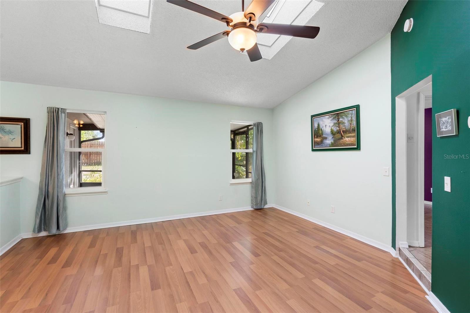 Image 6 of 43 For 2351 Montano Street