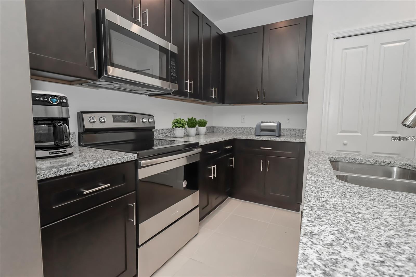 Image 10 of 40 For 15936 35th Court Road