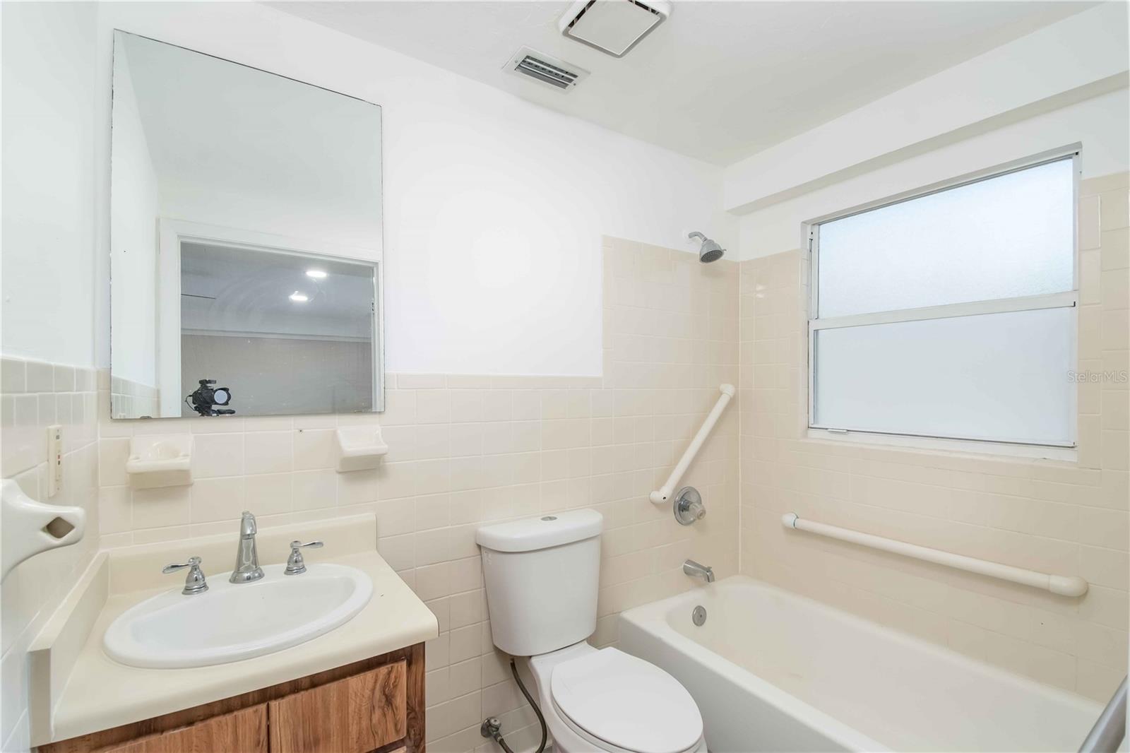 Image 11 of 27 For 515 1st Avenue