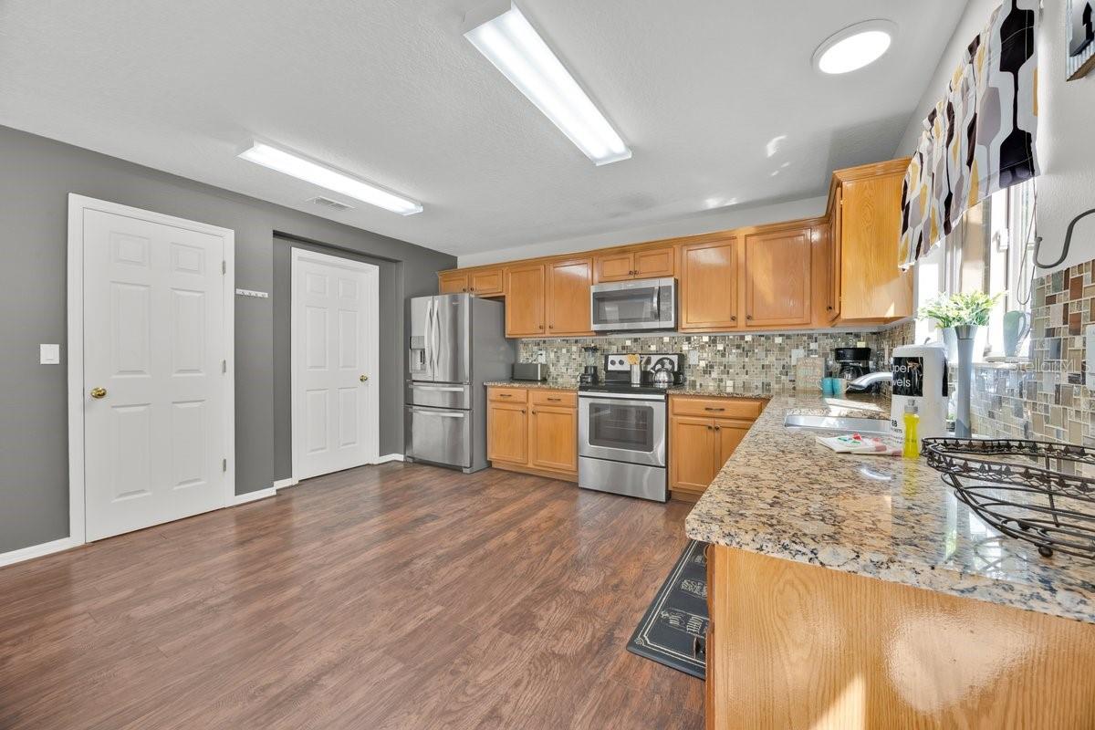 Image 11 of 27 For 16844 Rising Star Drive