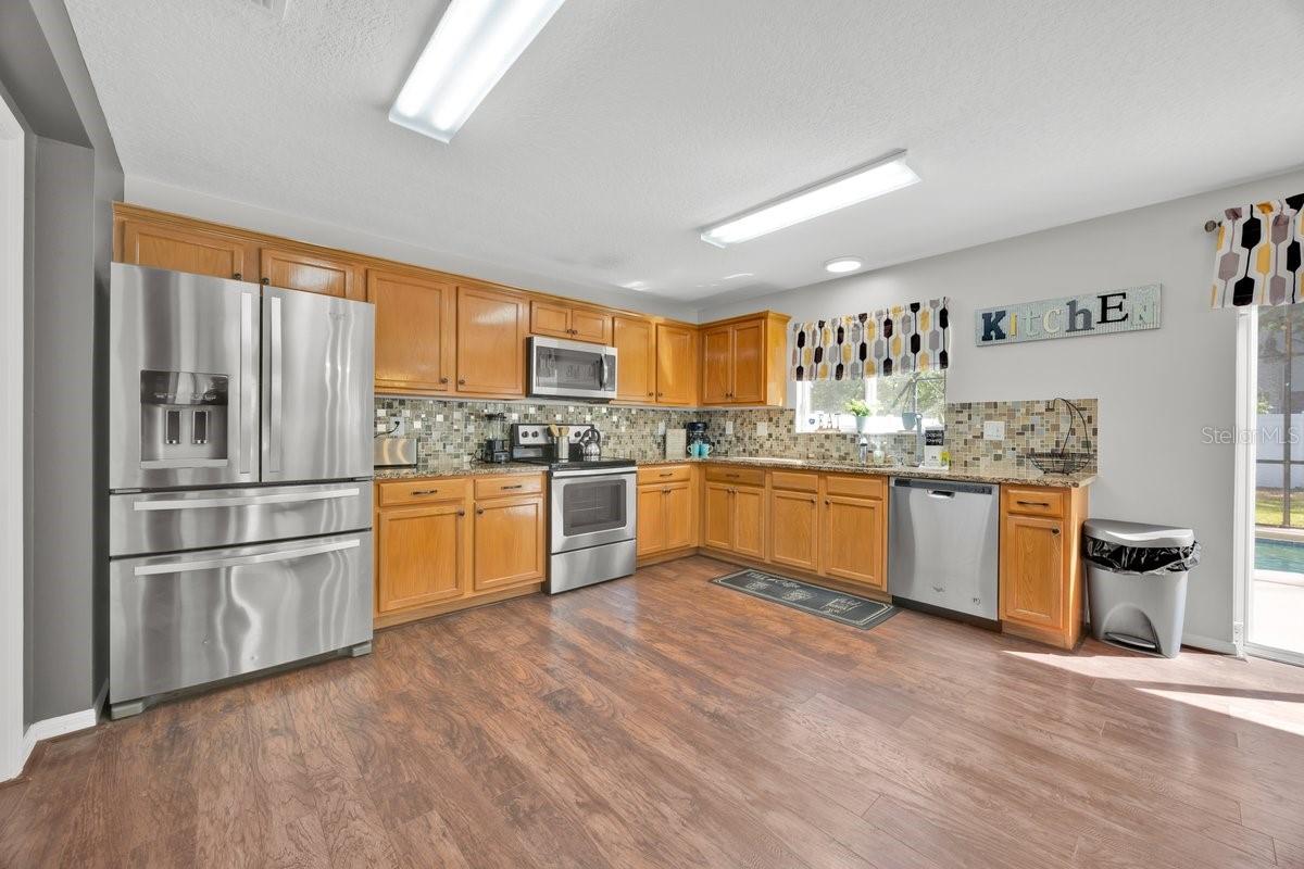 Image 12 of 27 For 16844 Rising Star Drive