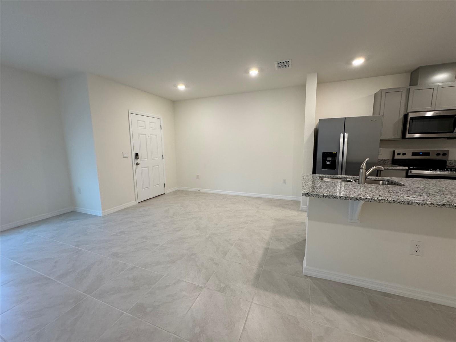 Image 3 of 33 For 428 Preston Cove Drive