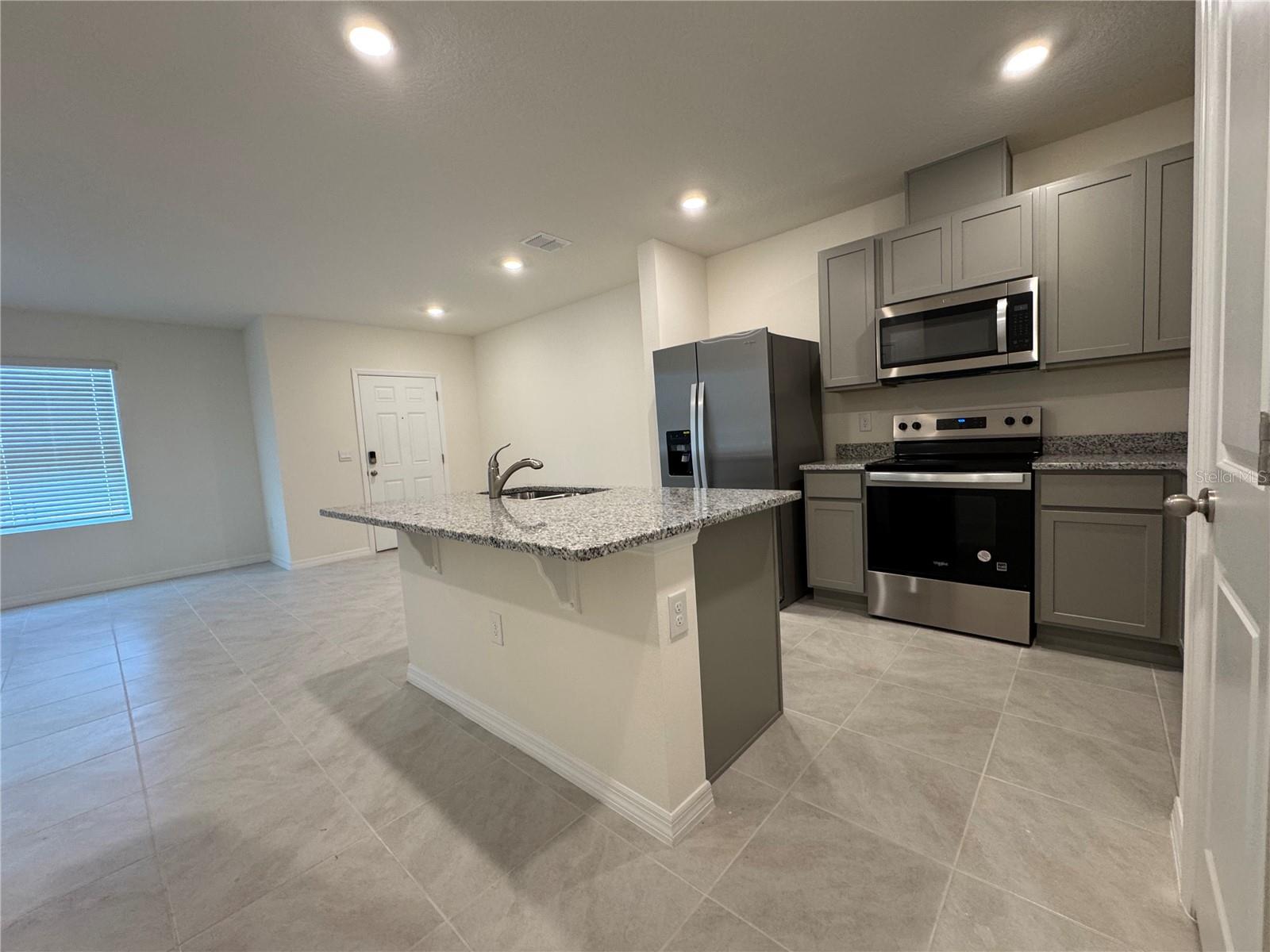 Image 4 of 33 For 428 Preston Cove Drive