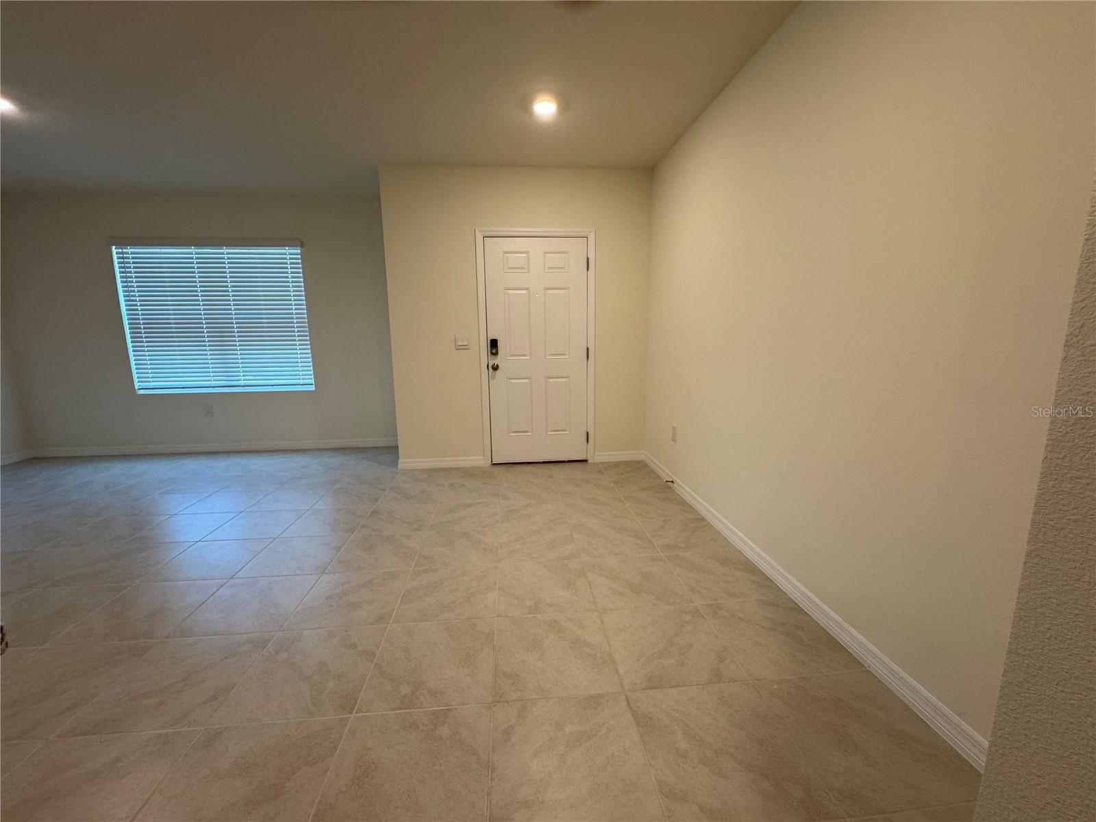 Image 9 of 33 For 428 Preston Cove Drive