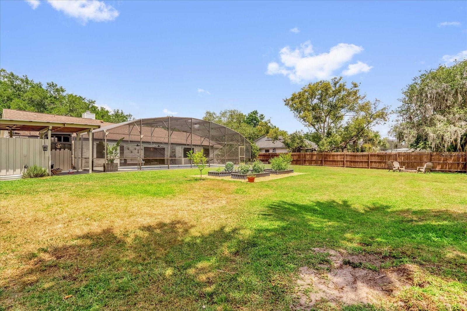 Listing photo id 30 for 1558 Regal Oak Drive