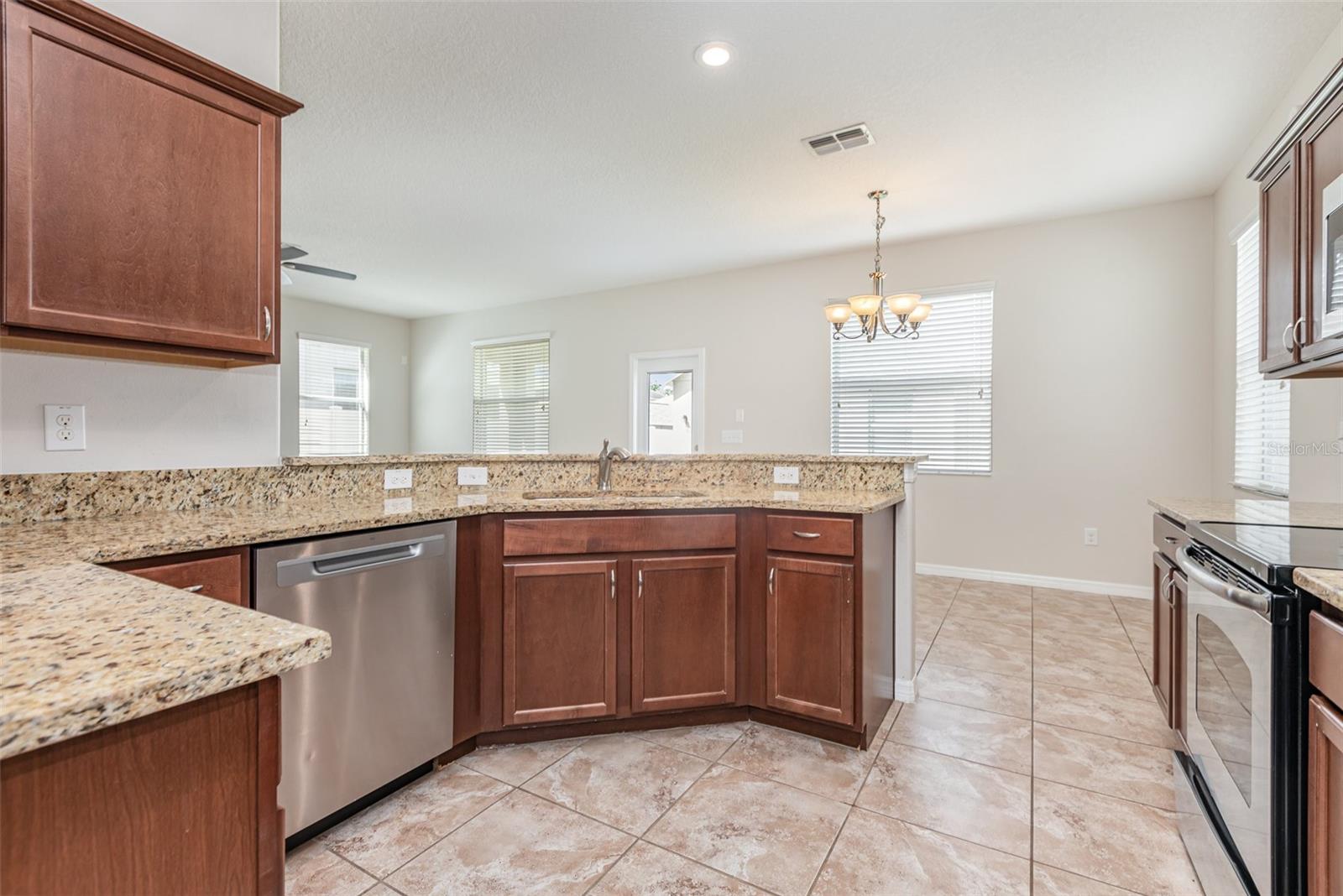 Image 4 of 23 For 13417 Lake Monroe Place