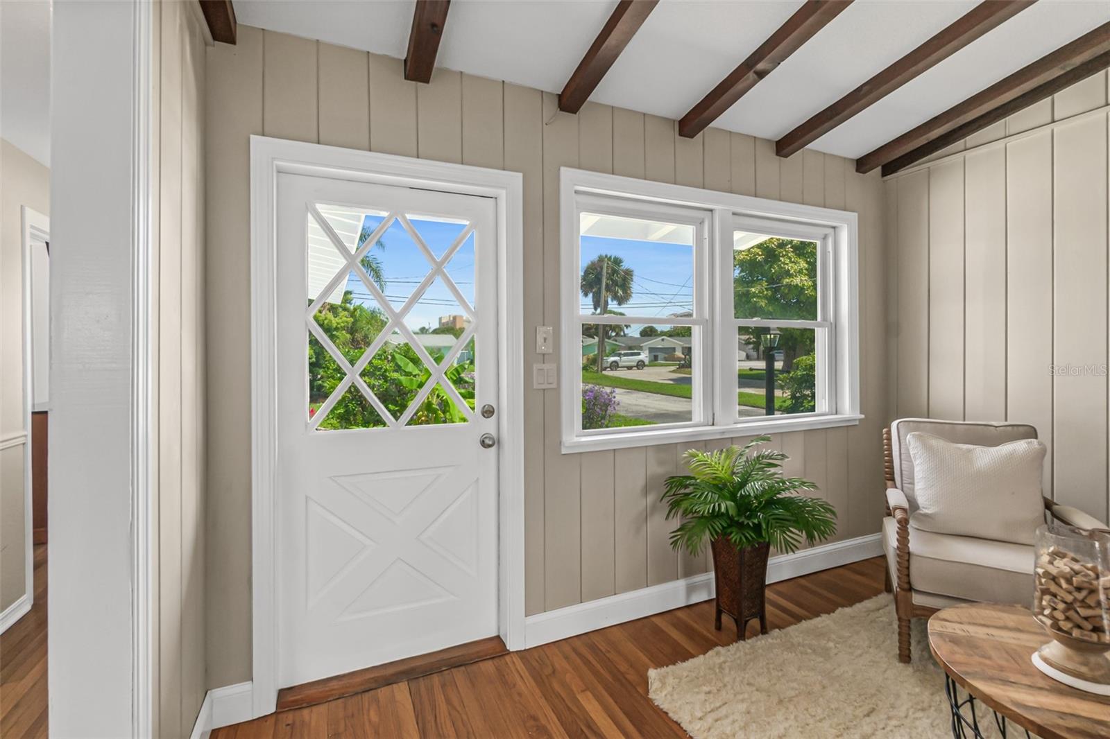 Image 10 of 59 For 3168 Peninsula Drive
