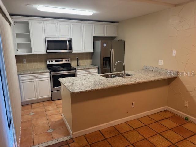 Image 3 of 18 For 5286 Willow Court 505