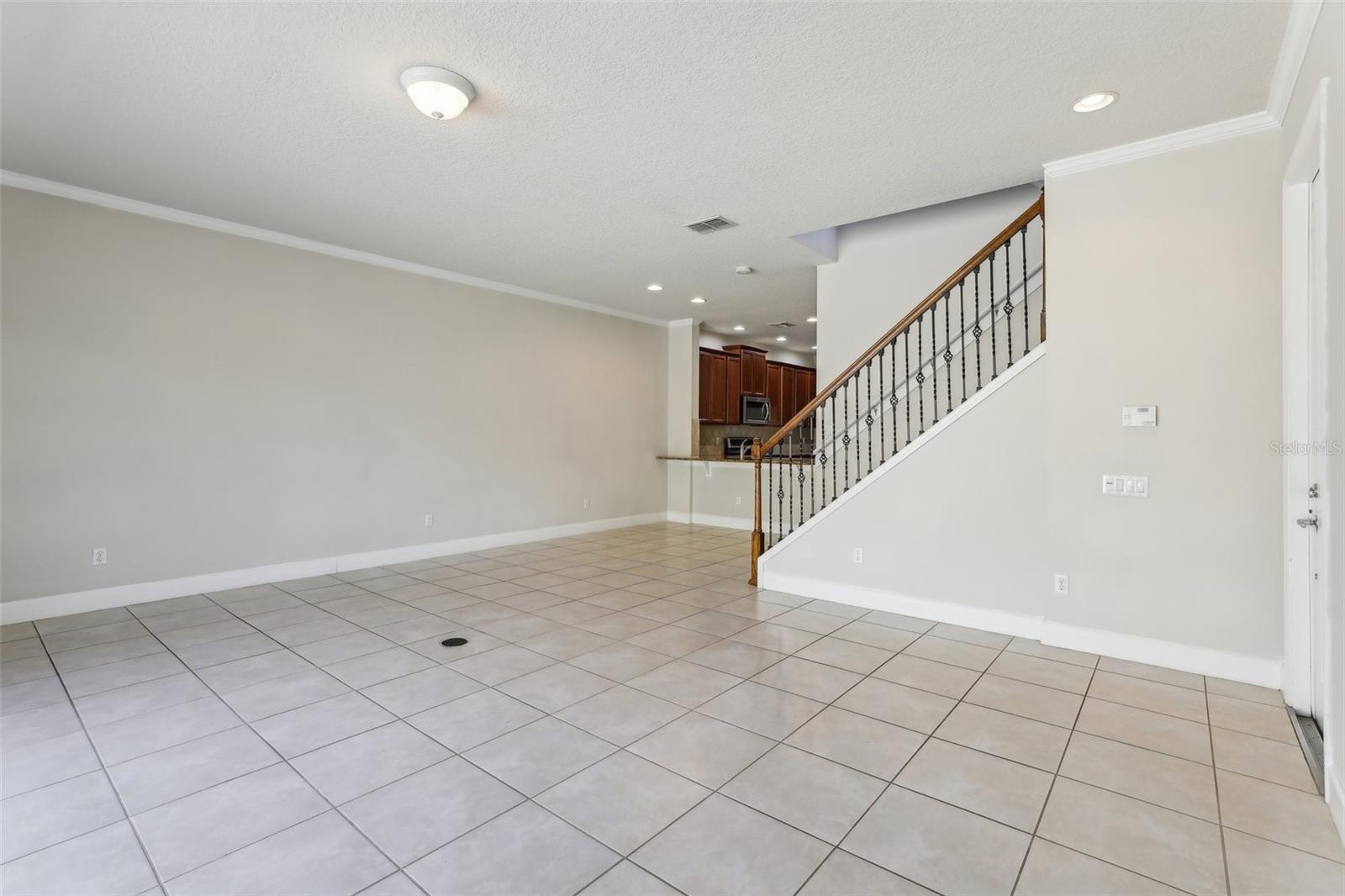 Image 10 of 52 For 8639 Lower Villagewalk Circle