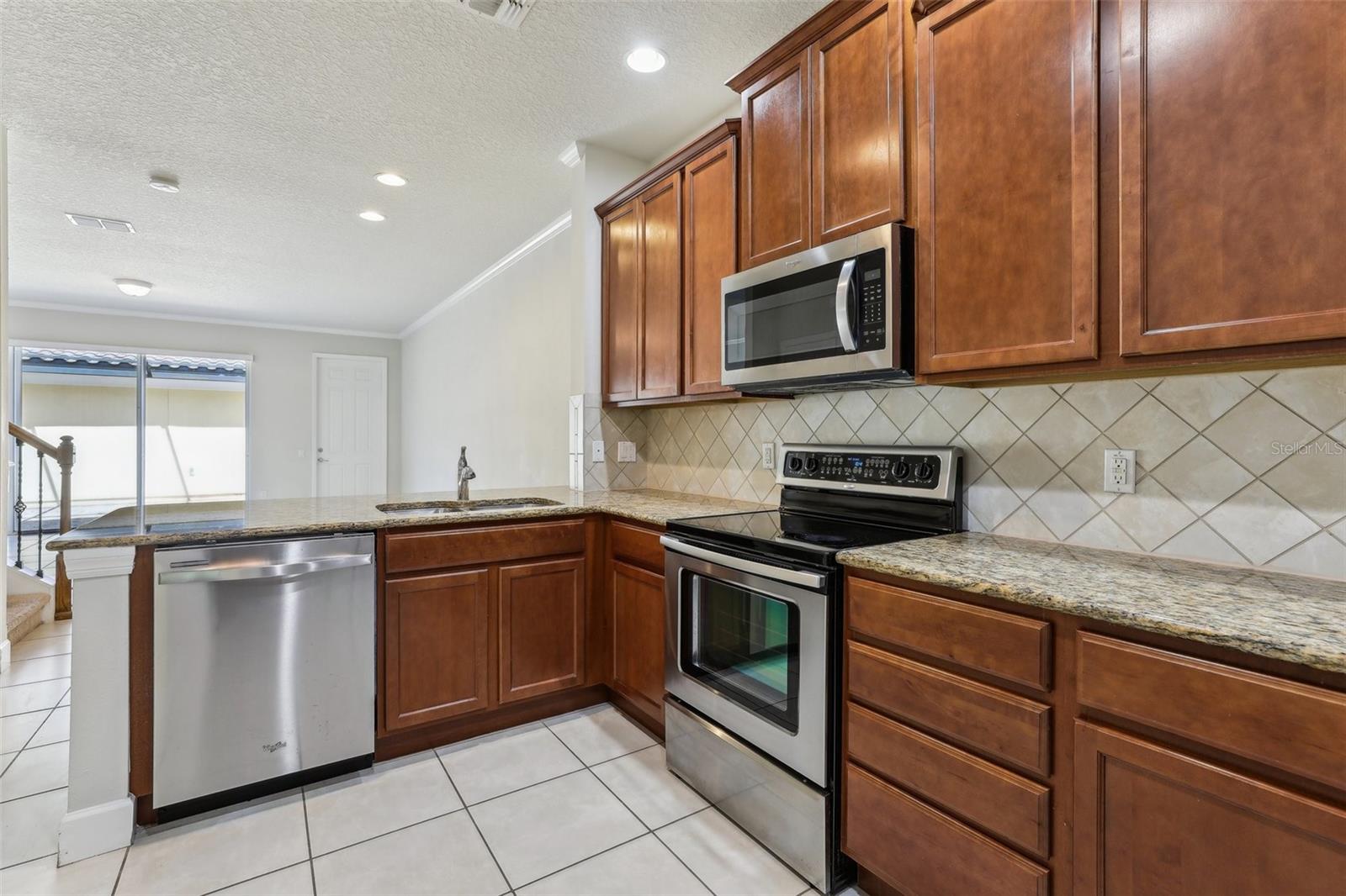Image 12 of 52 For 8639 Lower Villagewalk Circle
