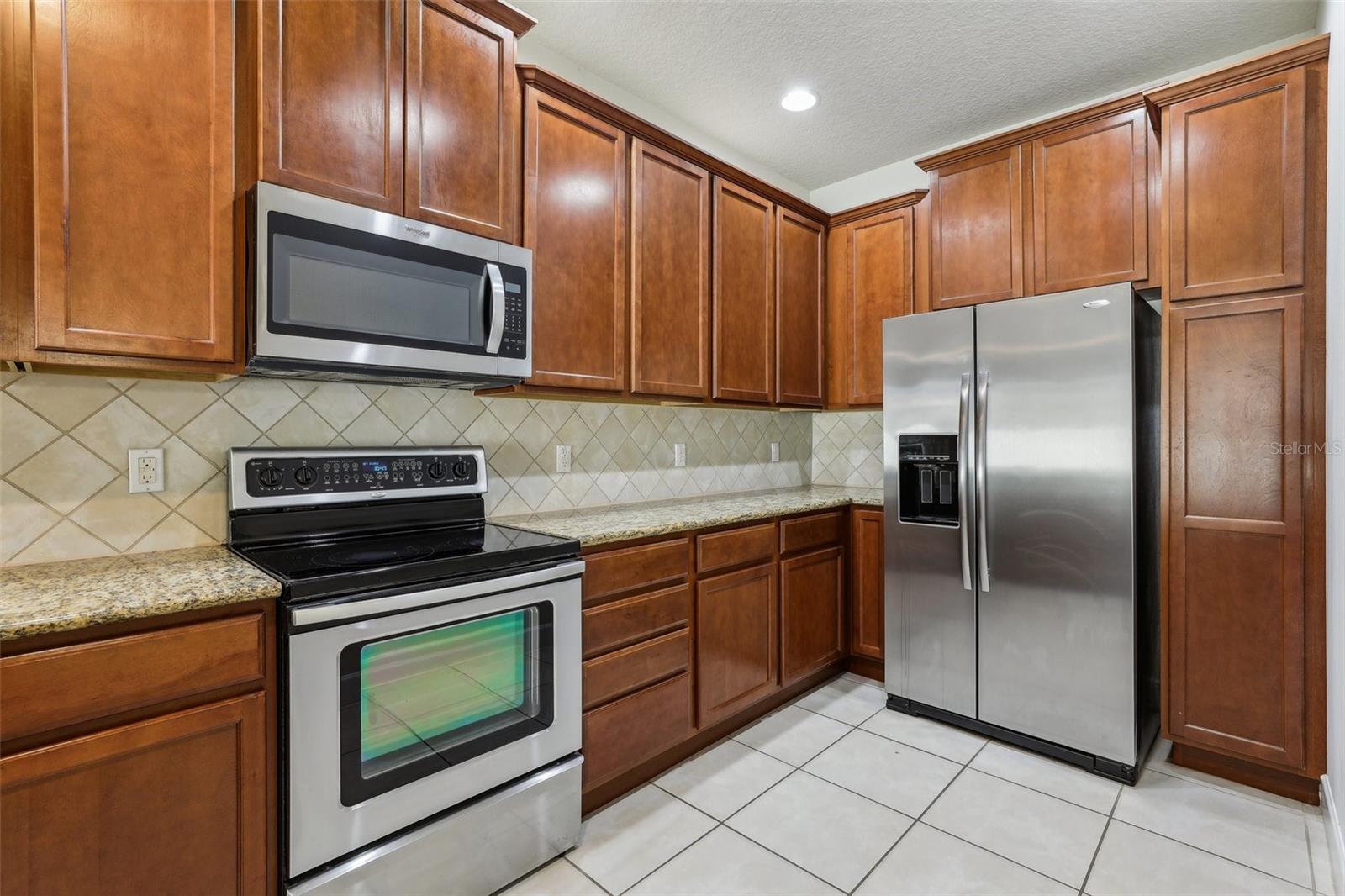 Image 14 of 52 For 8639 Lower Villagewalk Circle
