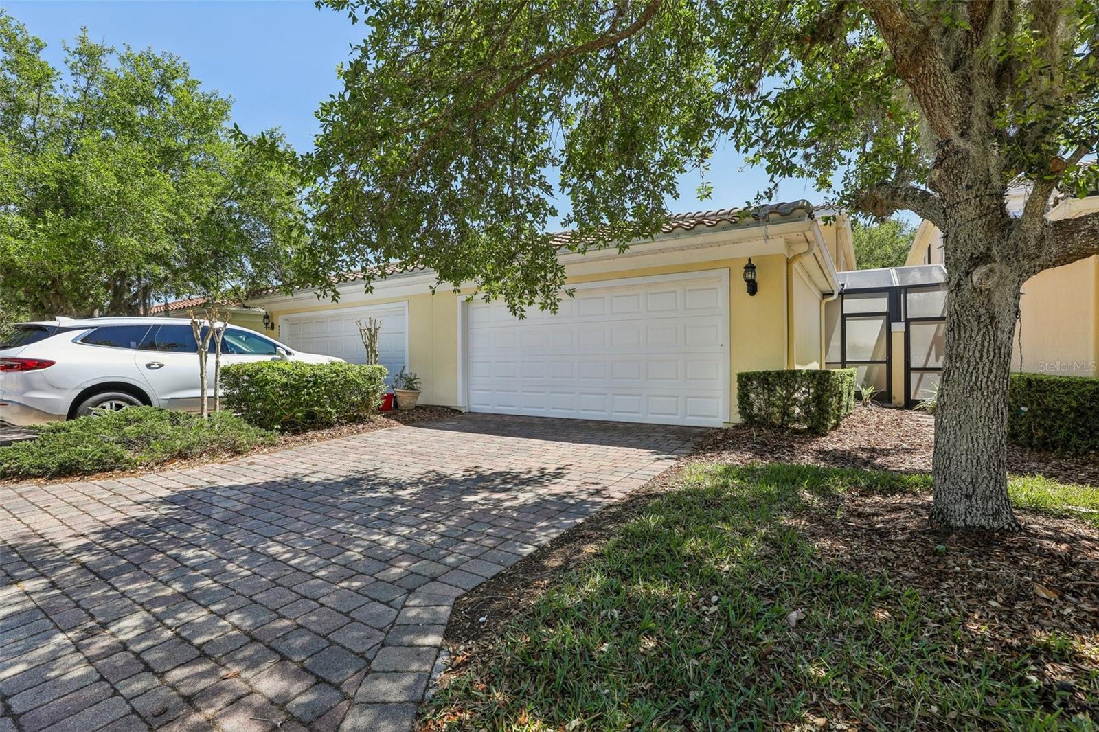 Image 32 of 52 For 8639 Lower Villagewalk Circle