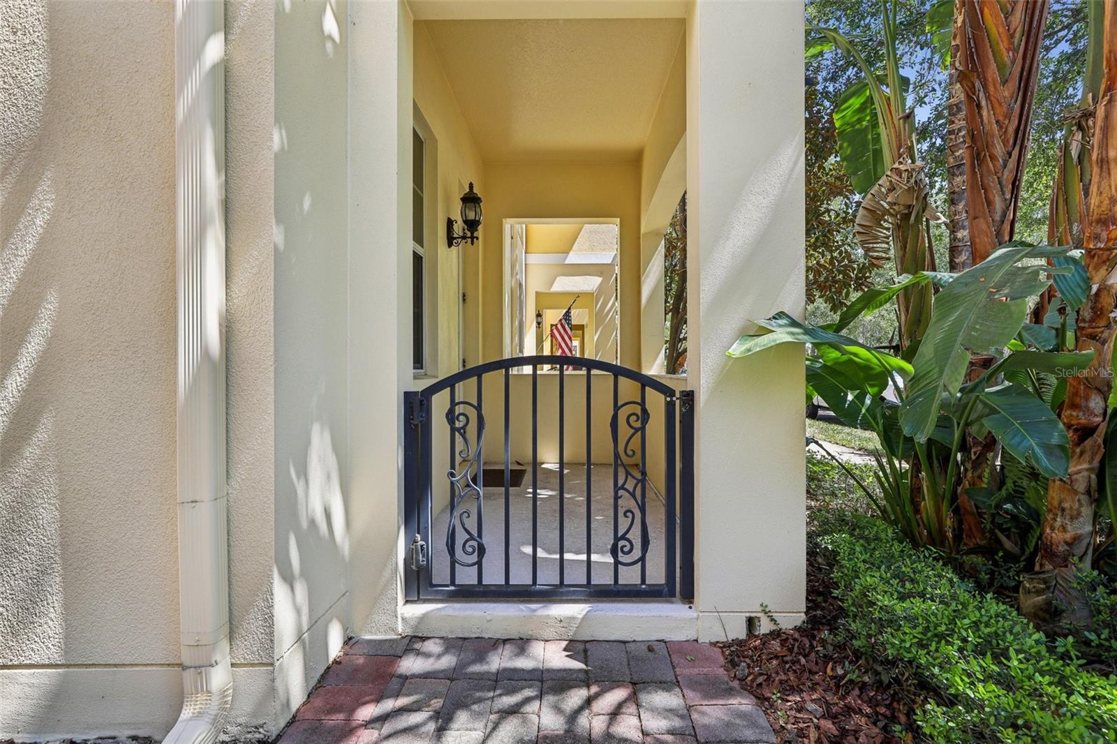 Image 4 of 52 For 8639 Lower Villagewalk Circle