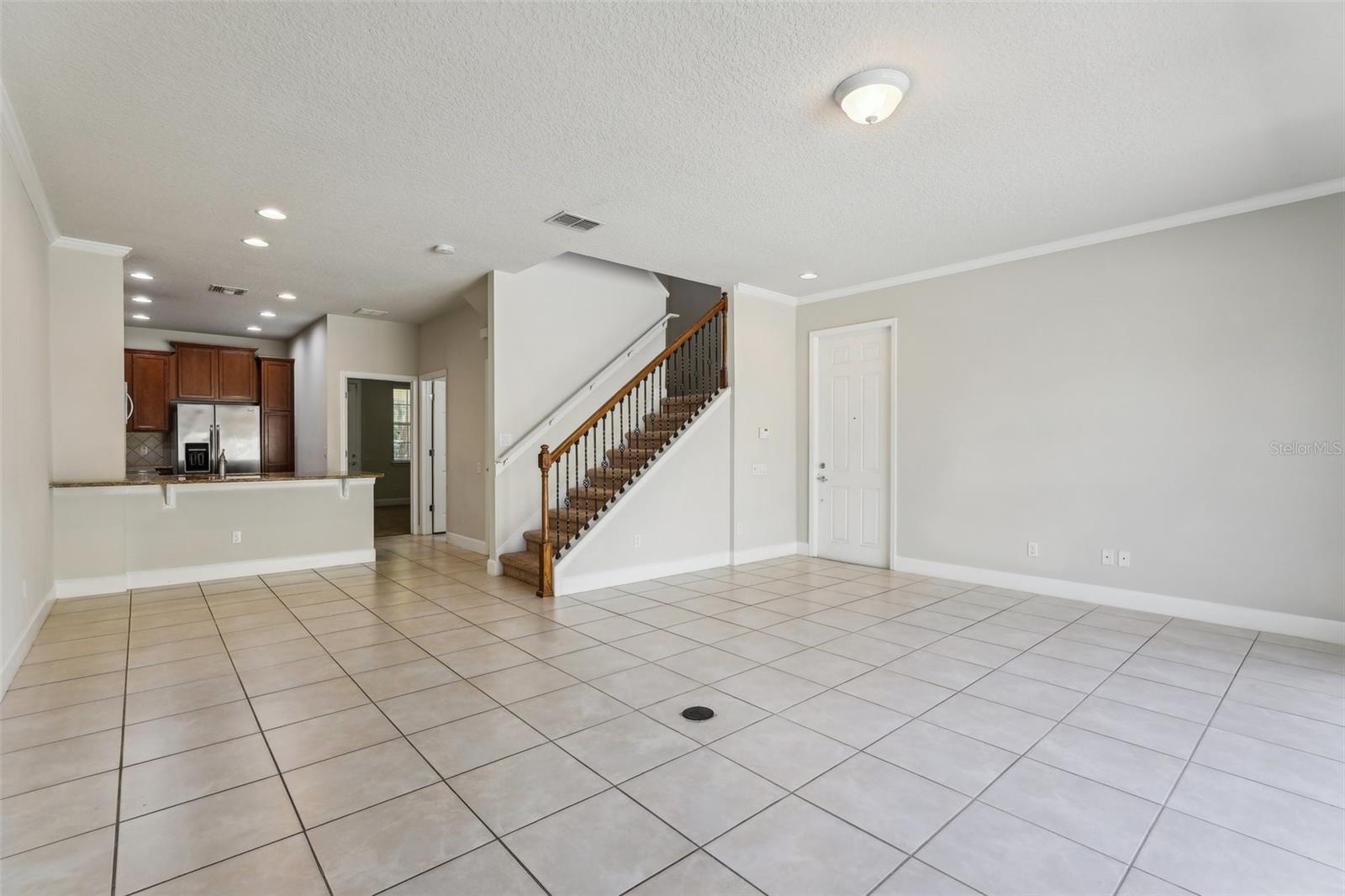 Image 9 of 52 For 8639 Lower Villagewalk Circle