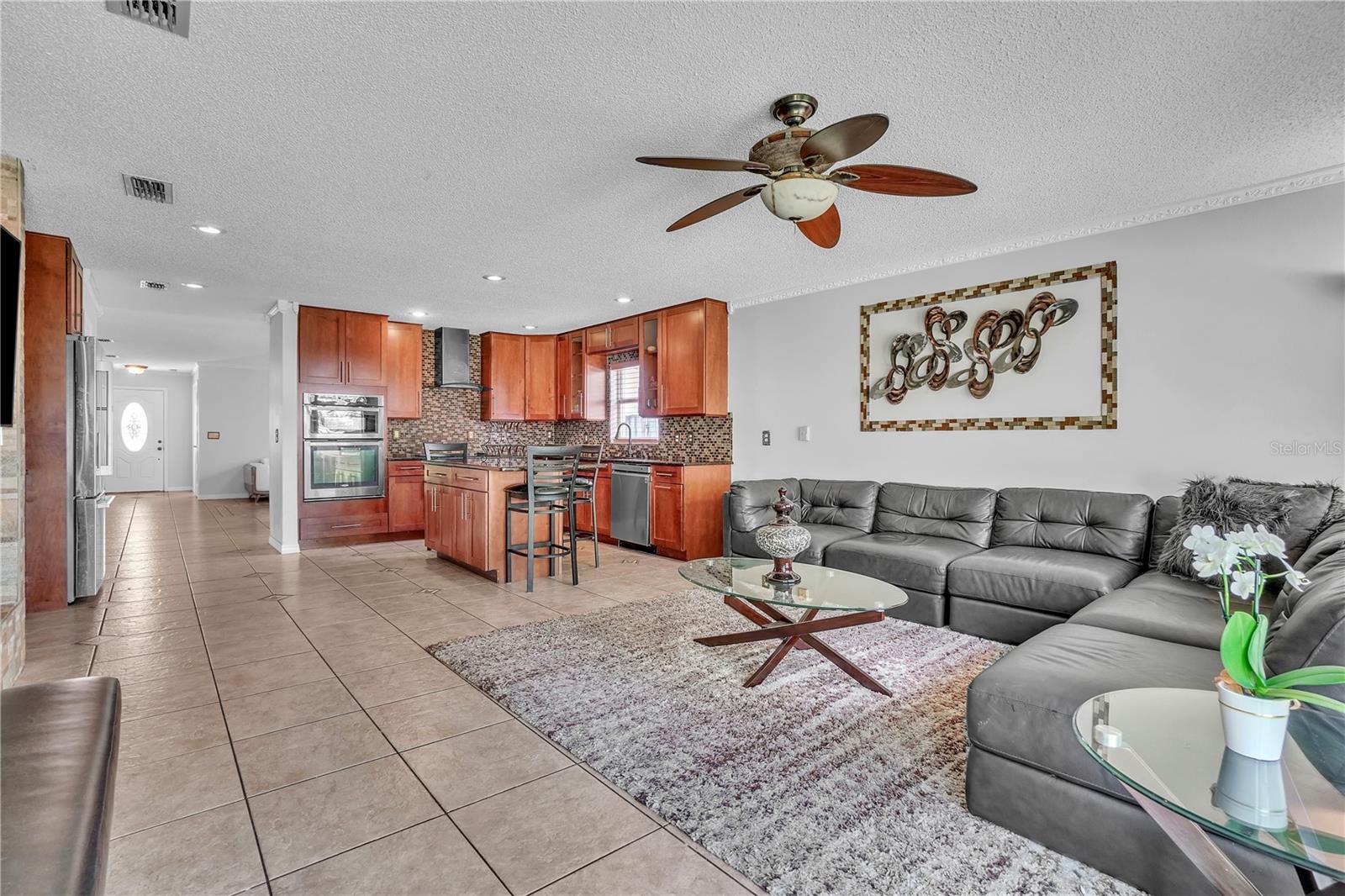 Image 17 of 42 For 300 Augustine Court