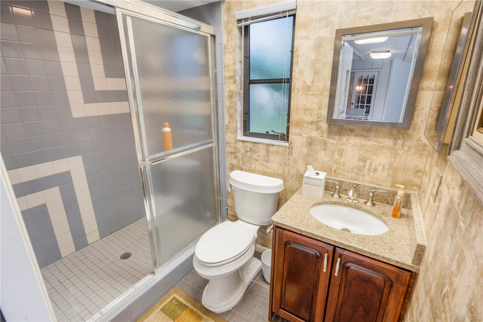 Image 16 of 45 For 5701 Ainsworth Court W