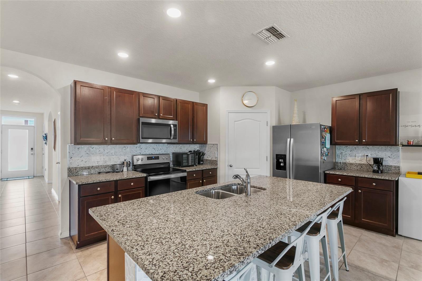 Image 21 of 47 For 9005 Tuscan Cypress Street
