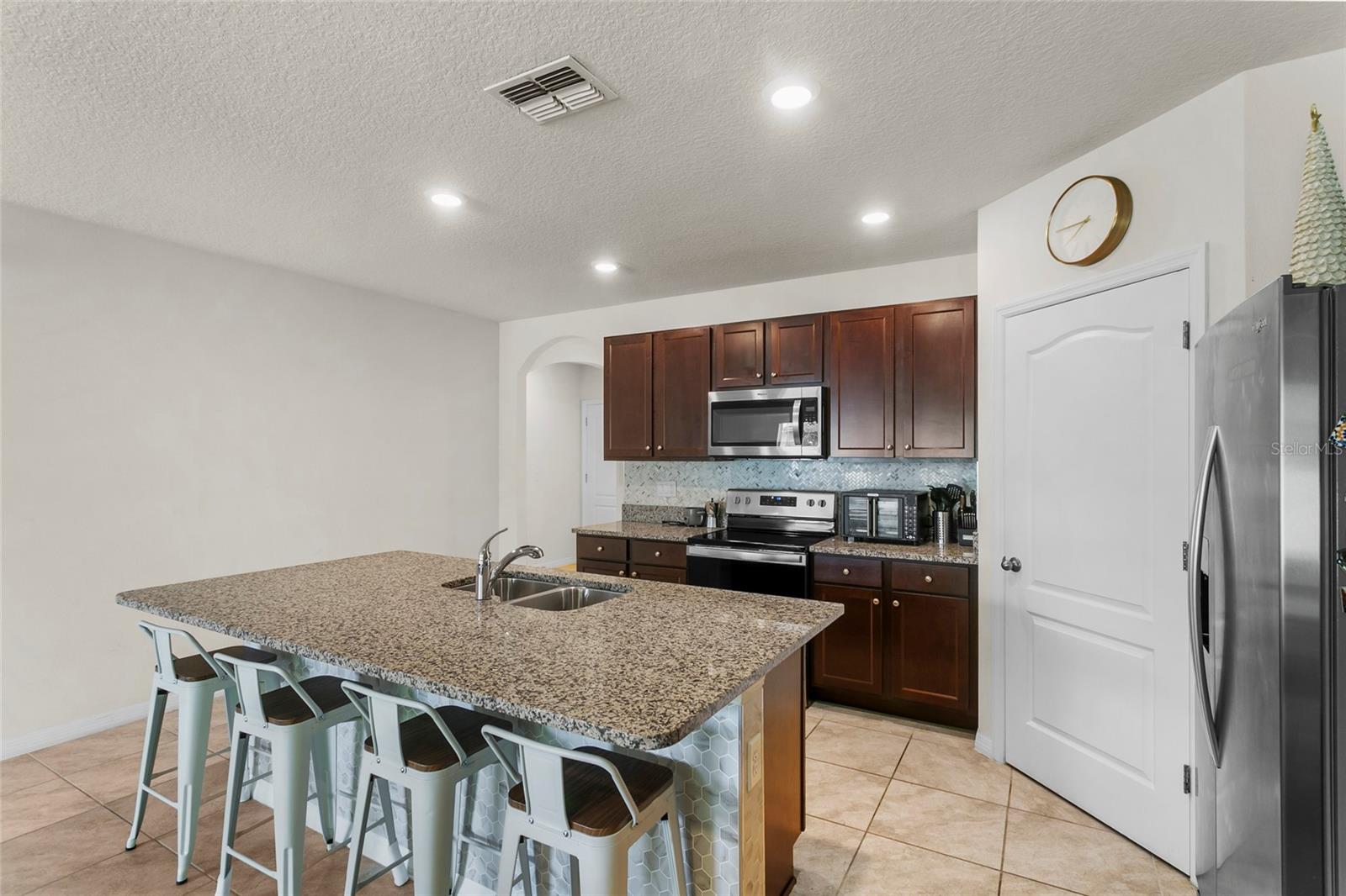 Image 22 of 47 For 9005 Tuscan Cypress Street