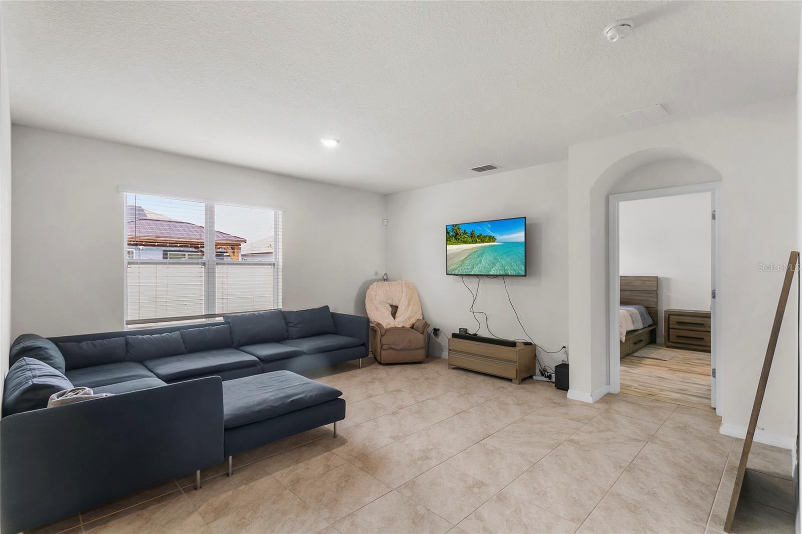 Image 25 of 47 For 9005 Tuscan Cypress Street