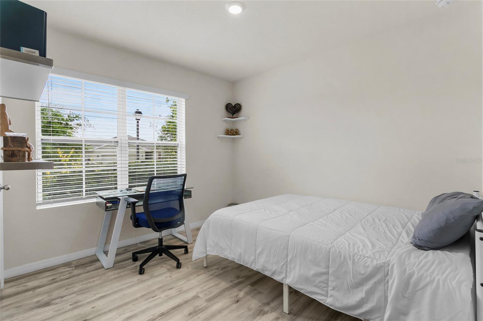 Image 42 of 47 For 9005 Tuscan Cypress Street