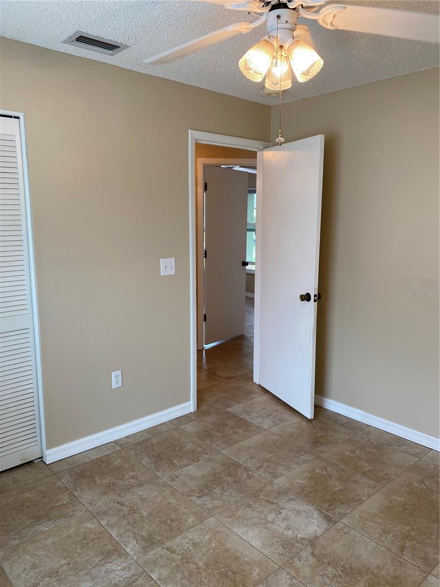 Image 24 of 31 For 1210 Etchfield Circle