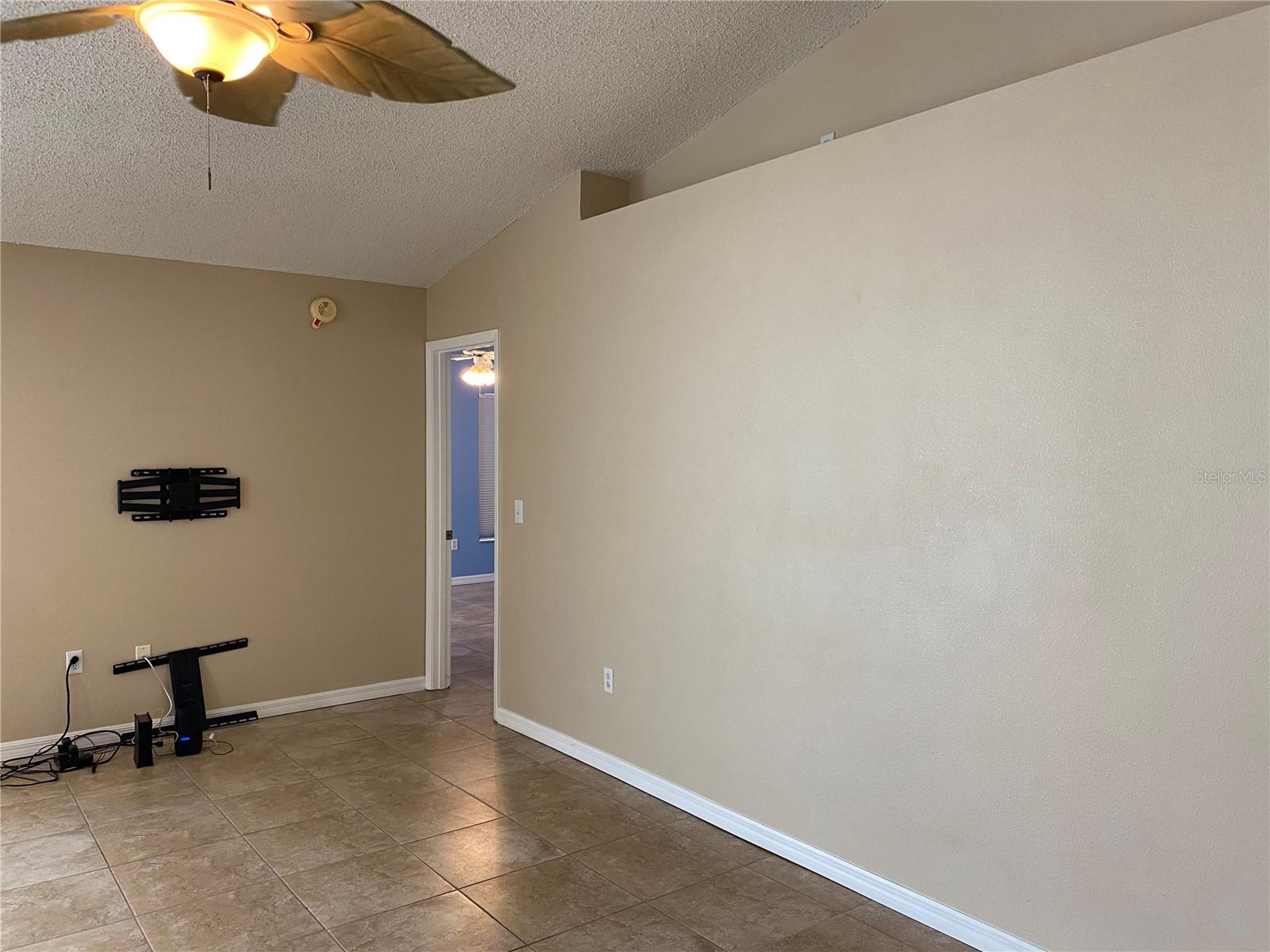 Image 8 of 31 For 1210 Etchfield Circle